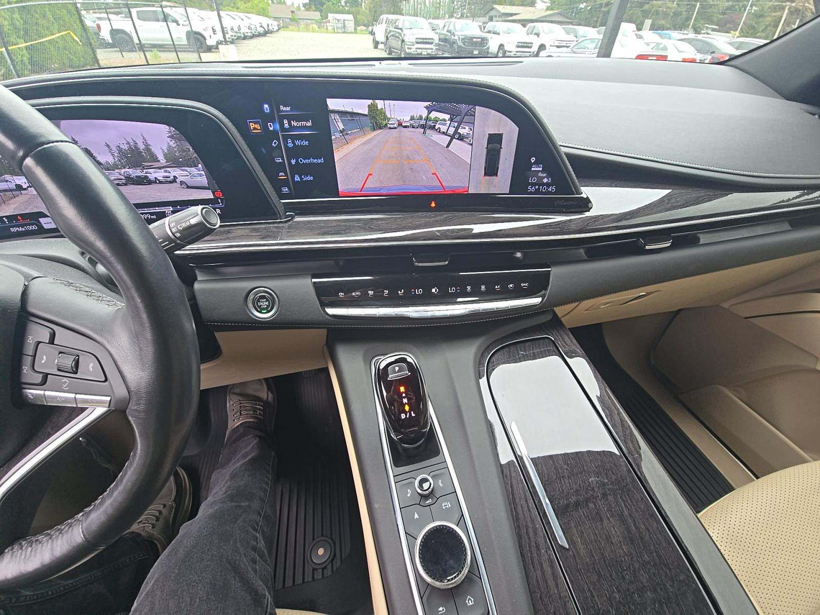 2022 Cadillac Escalade Premium Luxury AWD