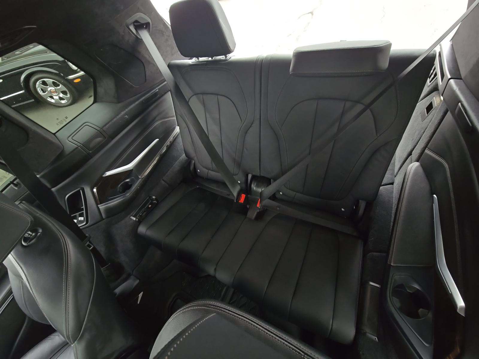 2019 BMW X7 xDrive50i AWD