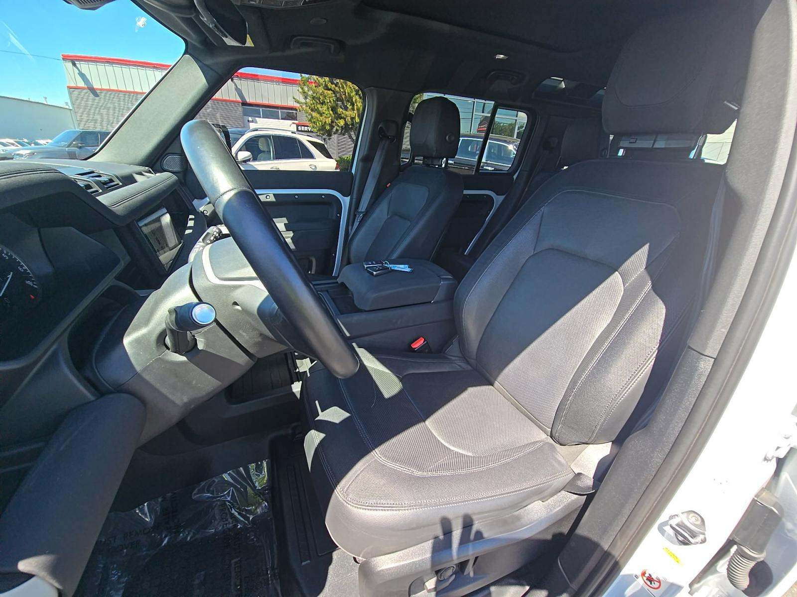 2023 Land Rover Defender 110 X-Dynamic SE AWD