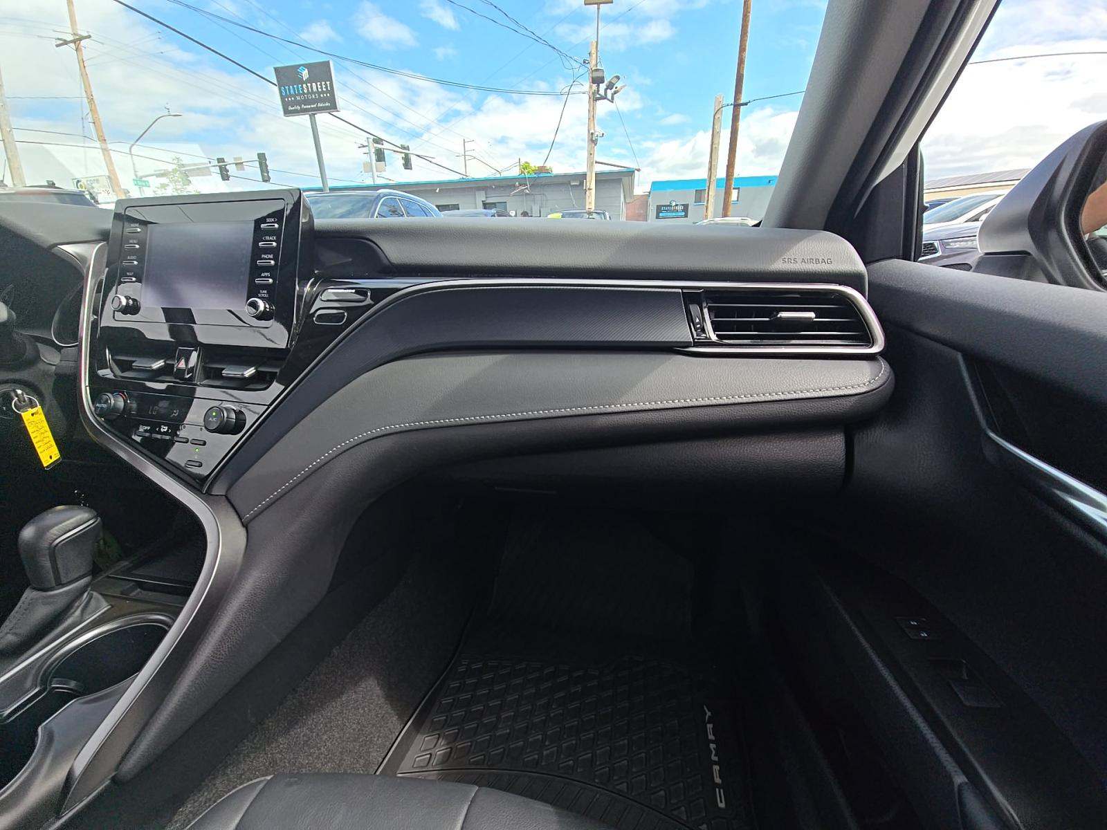 2024 Toyota Camry SE FWD