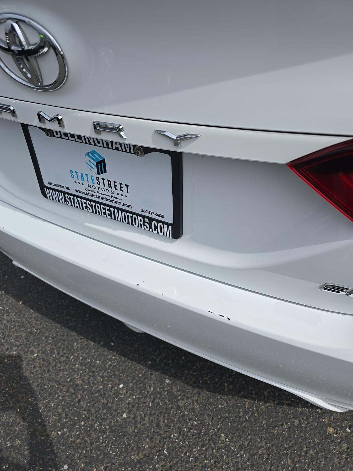 2024 Toyota Camry SE FWD