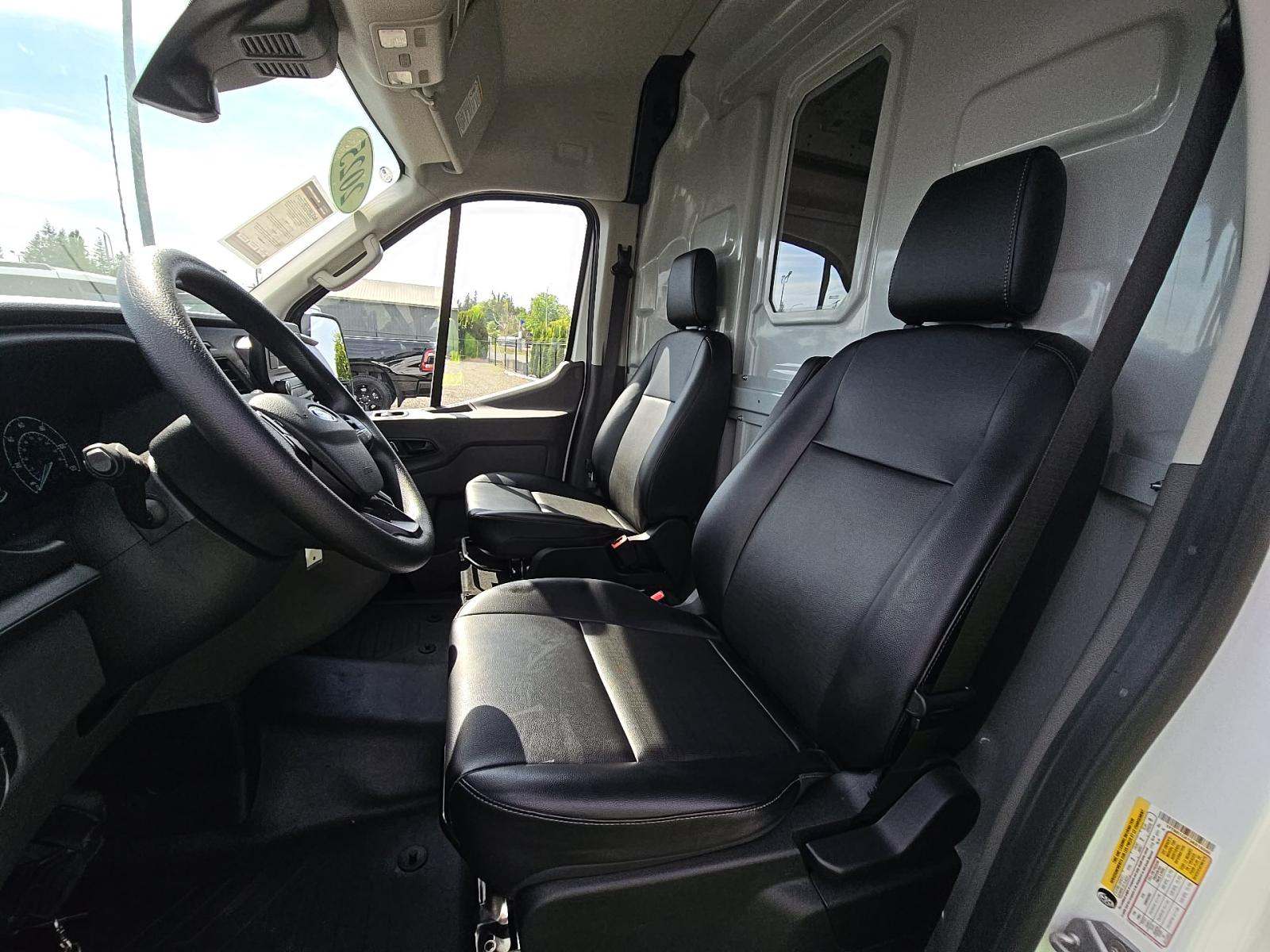 FORD TRANSIT 250 - 2