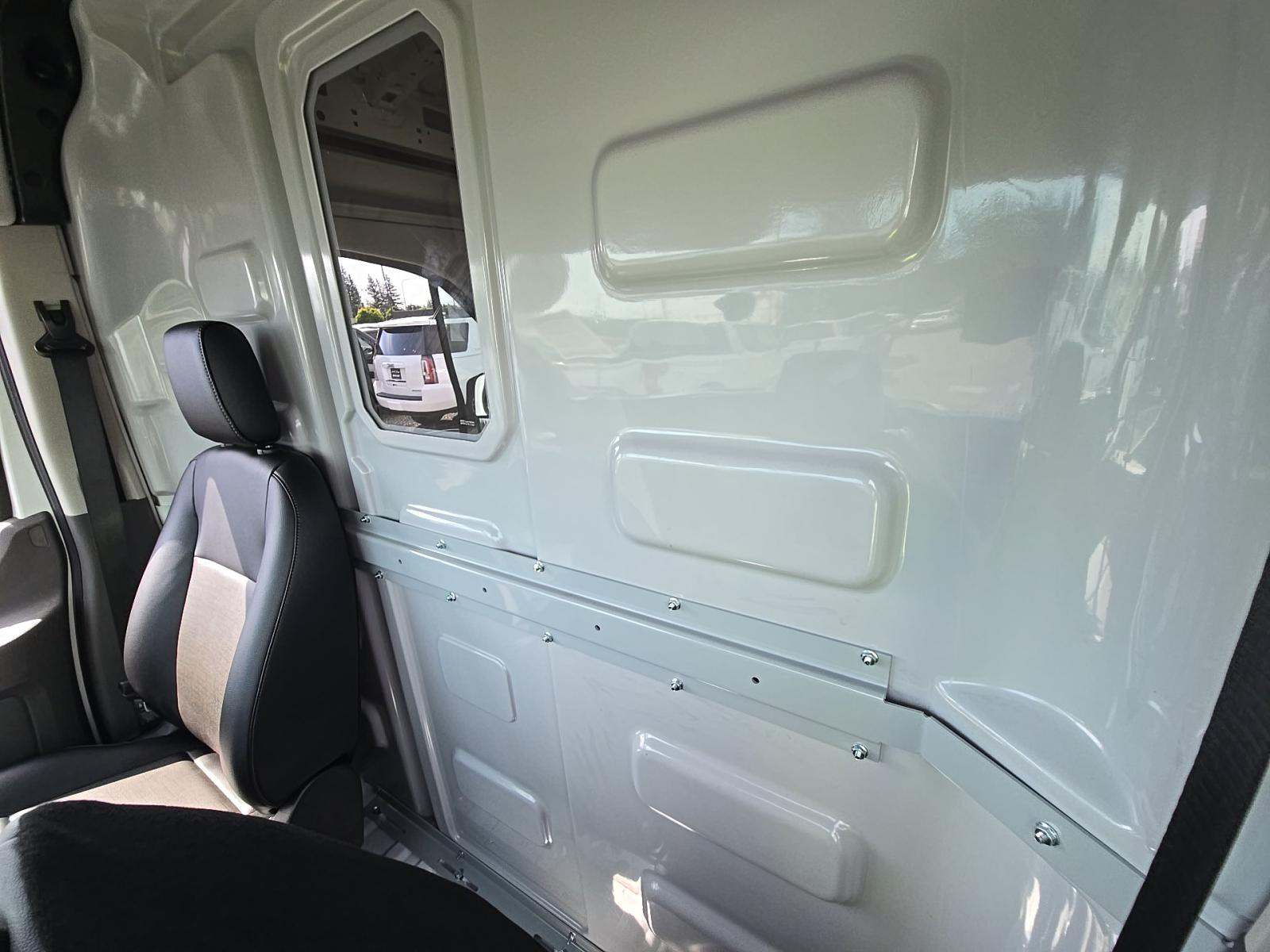FORD TRANSIT 250 - 9