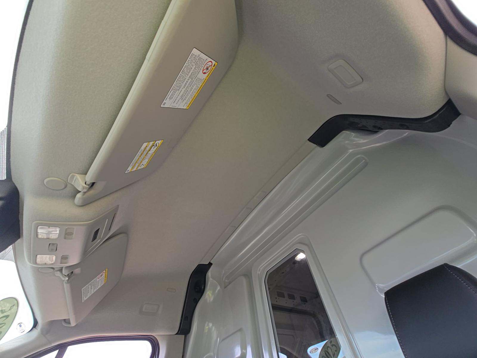 FORD TRANSIT 250 - 7