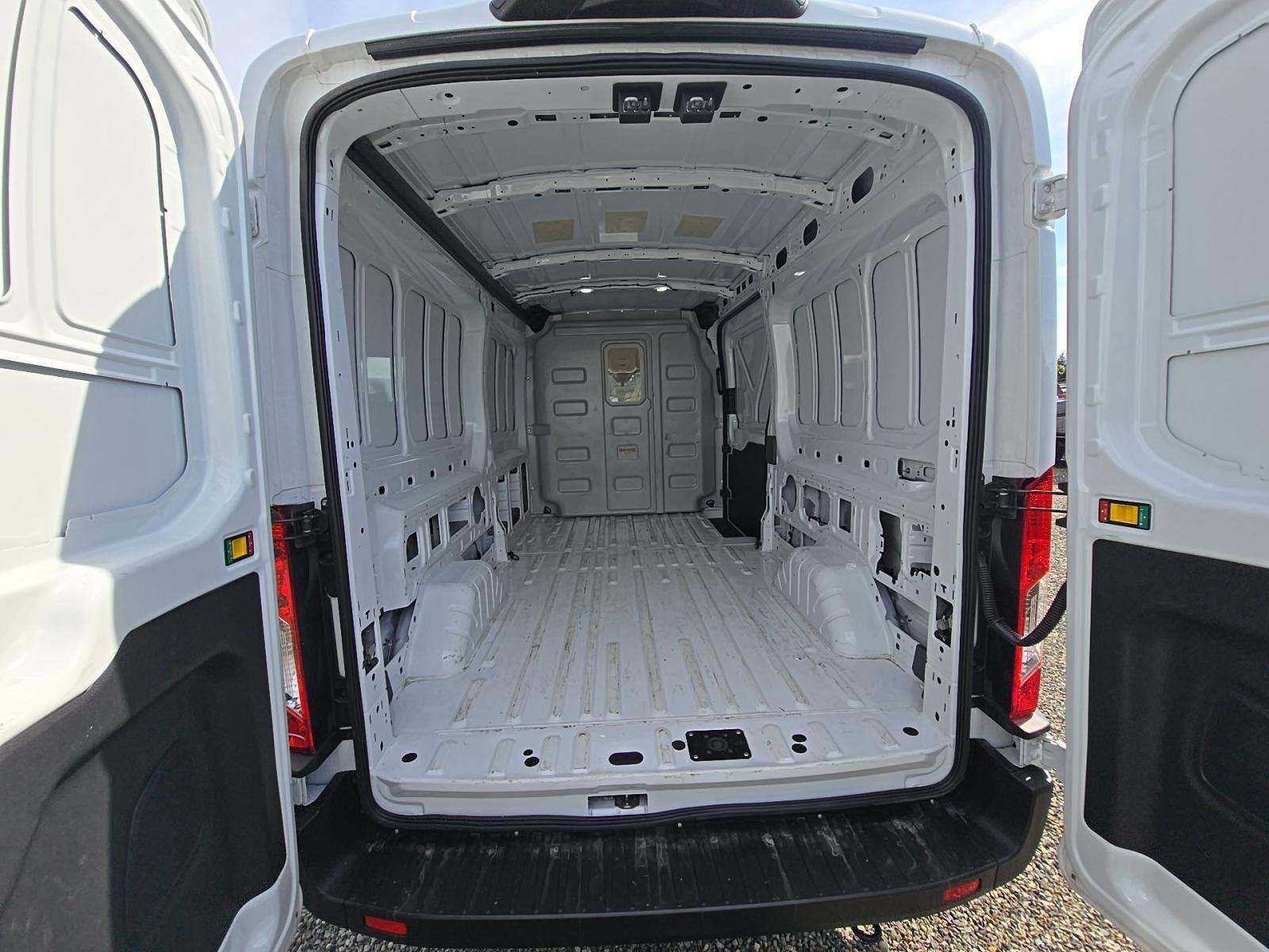 FORD TRANSIT 250 - 10