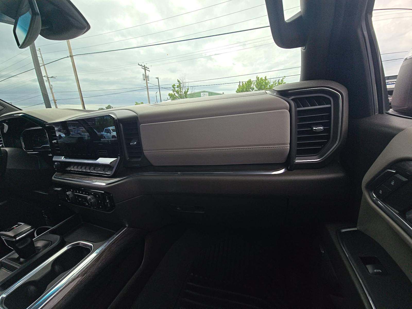 2023 Chevrolet Silverado 1500 LTZ AWD
