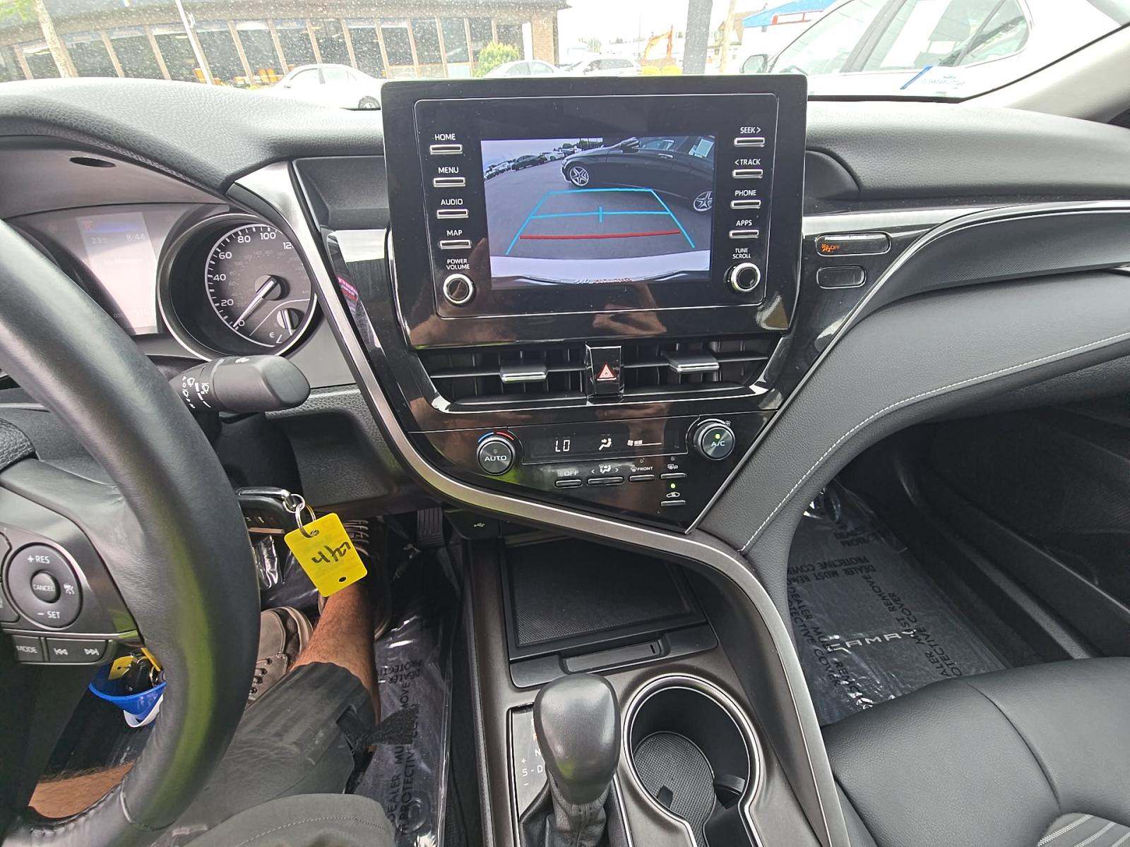 2024 Toyota Camry SE FWD