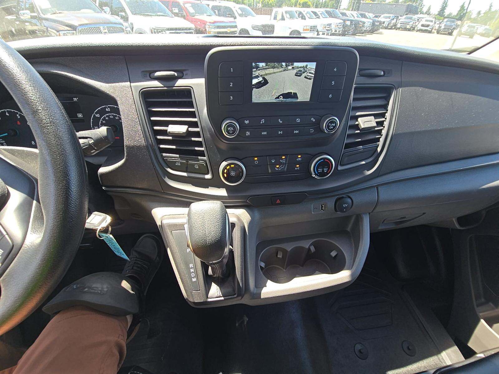 FORD TRANSIT 250 - 6