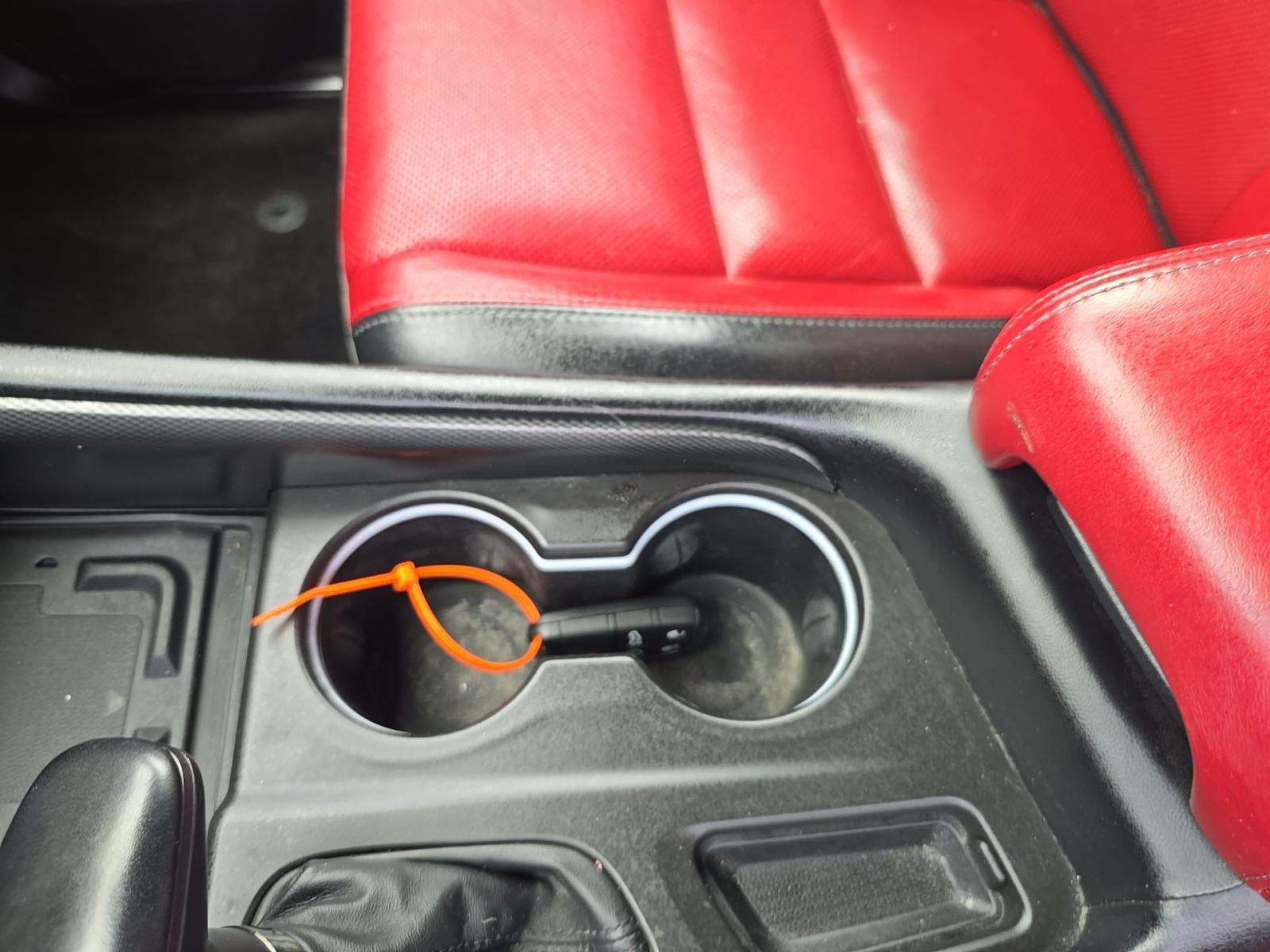 DODGE CHALLENGER - 8