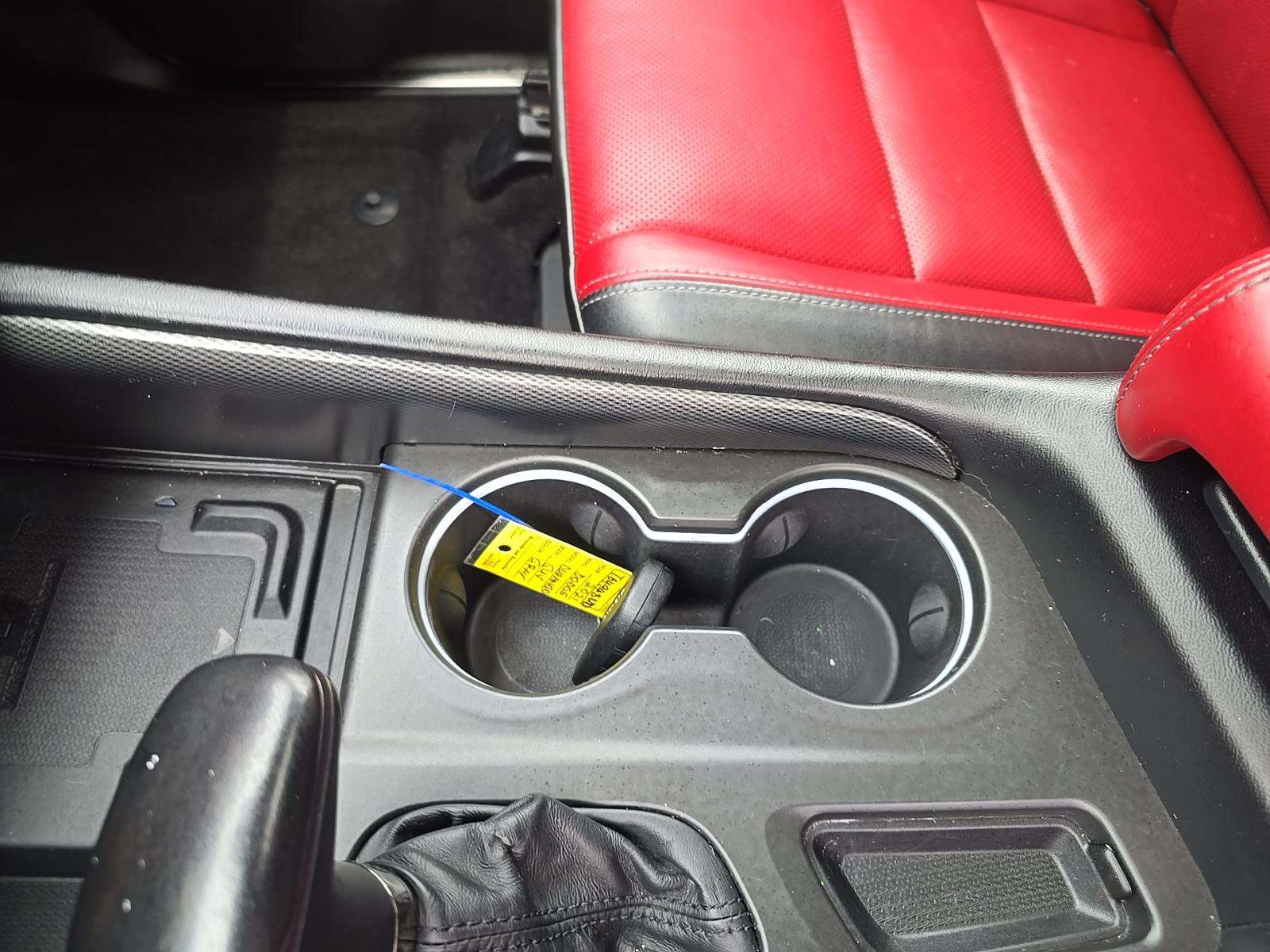 DODGE CHALLENGER - 8