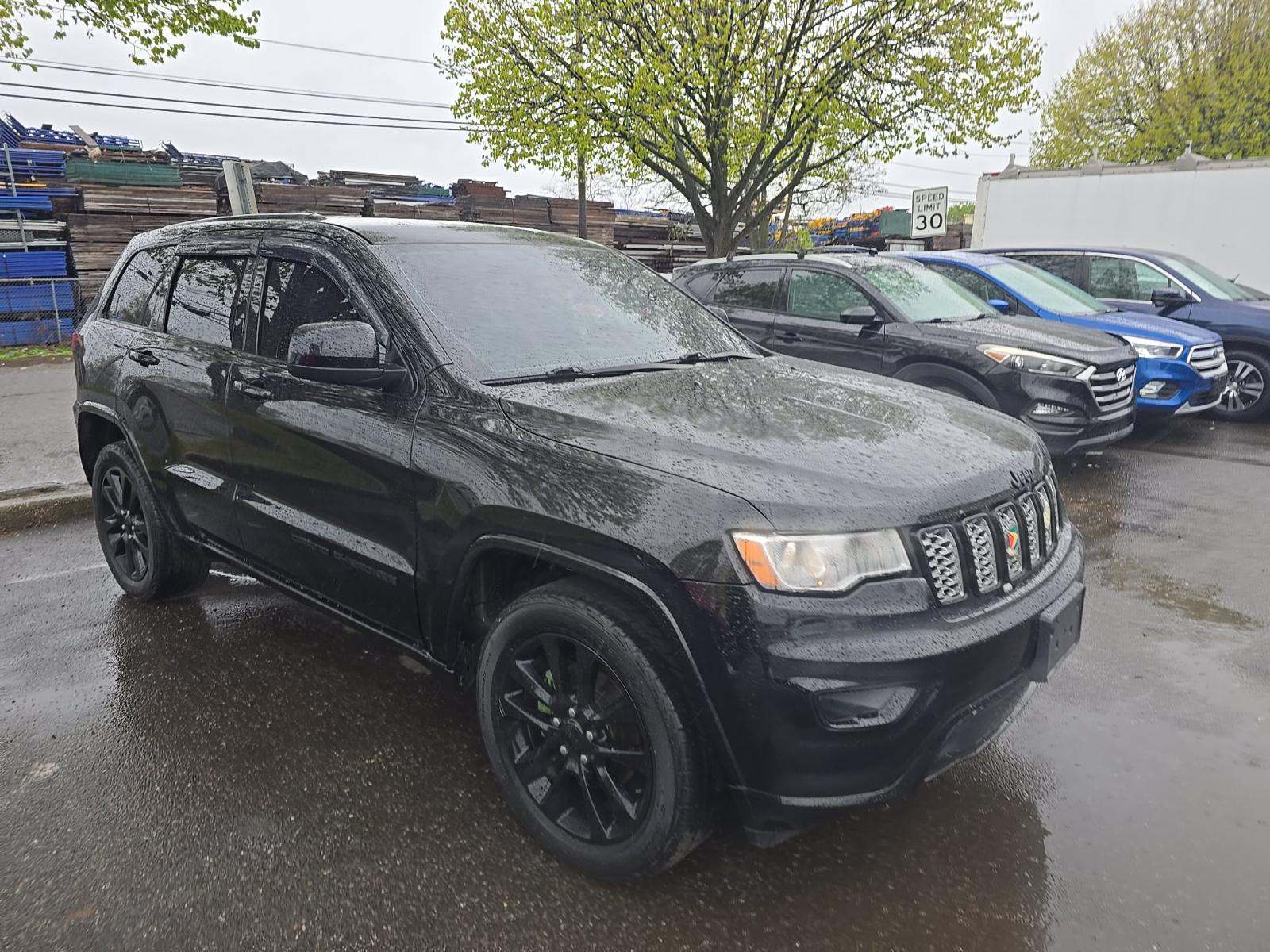 JEEP LAREDO ALTITUDE EDITION - 4