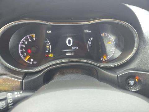 JEEP LAREDO ALTITUDE EDITION - 9