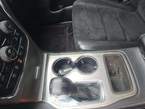 JEEP LAREDO ALTITUDE EDITION - 8