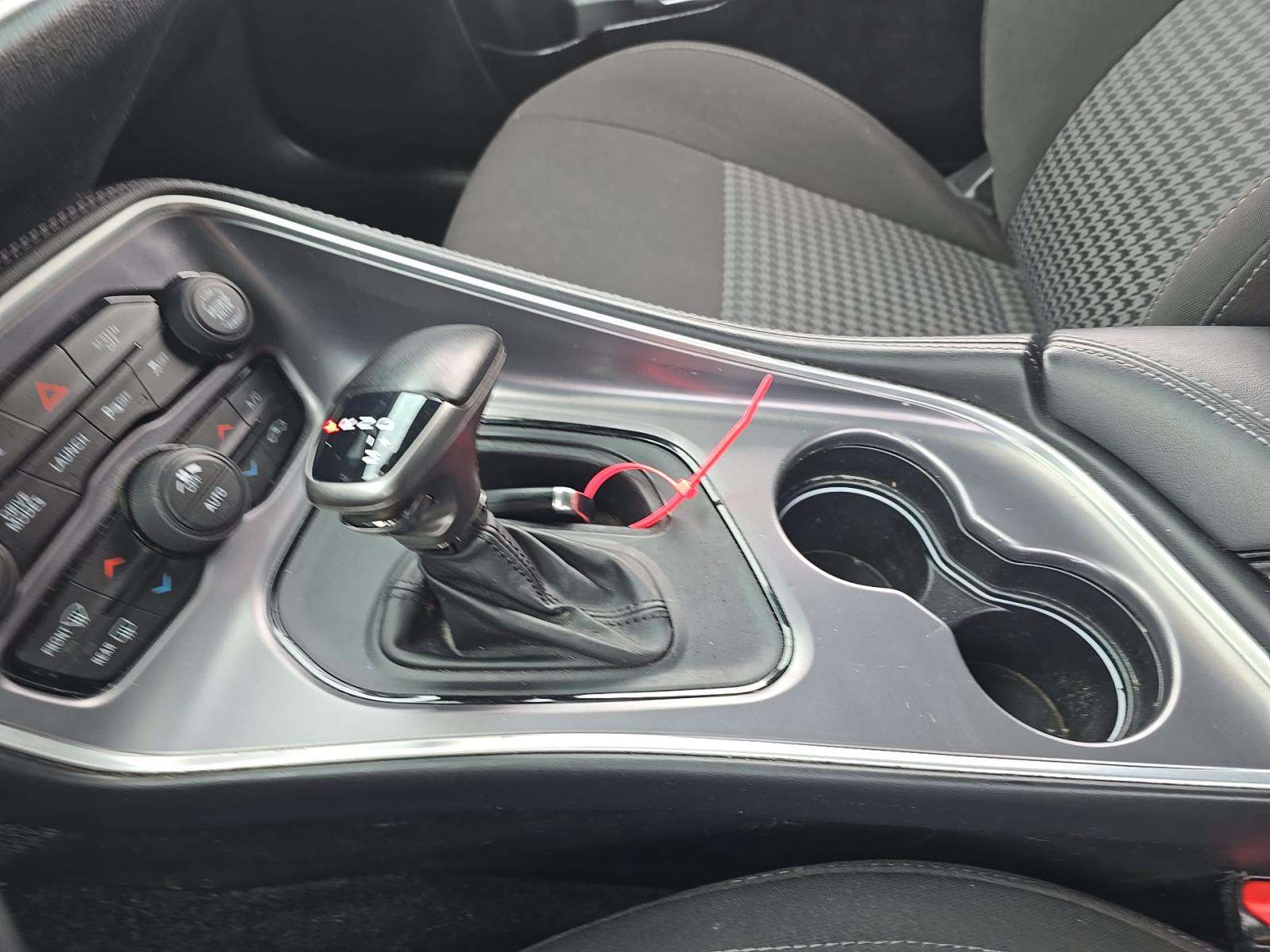 DODGE CHALLENGER - 8