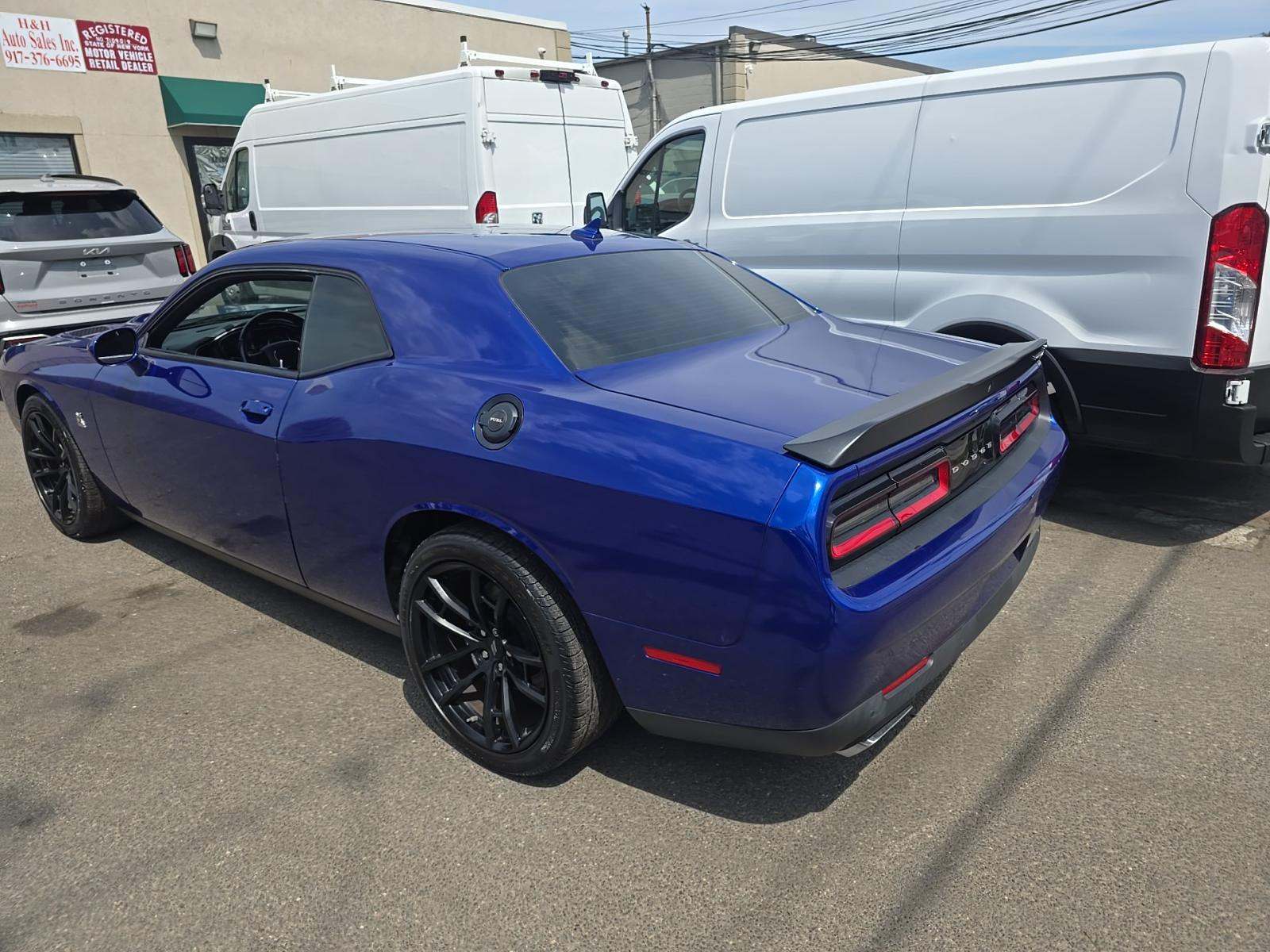 DODGE CHALLENGER - 2