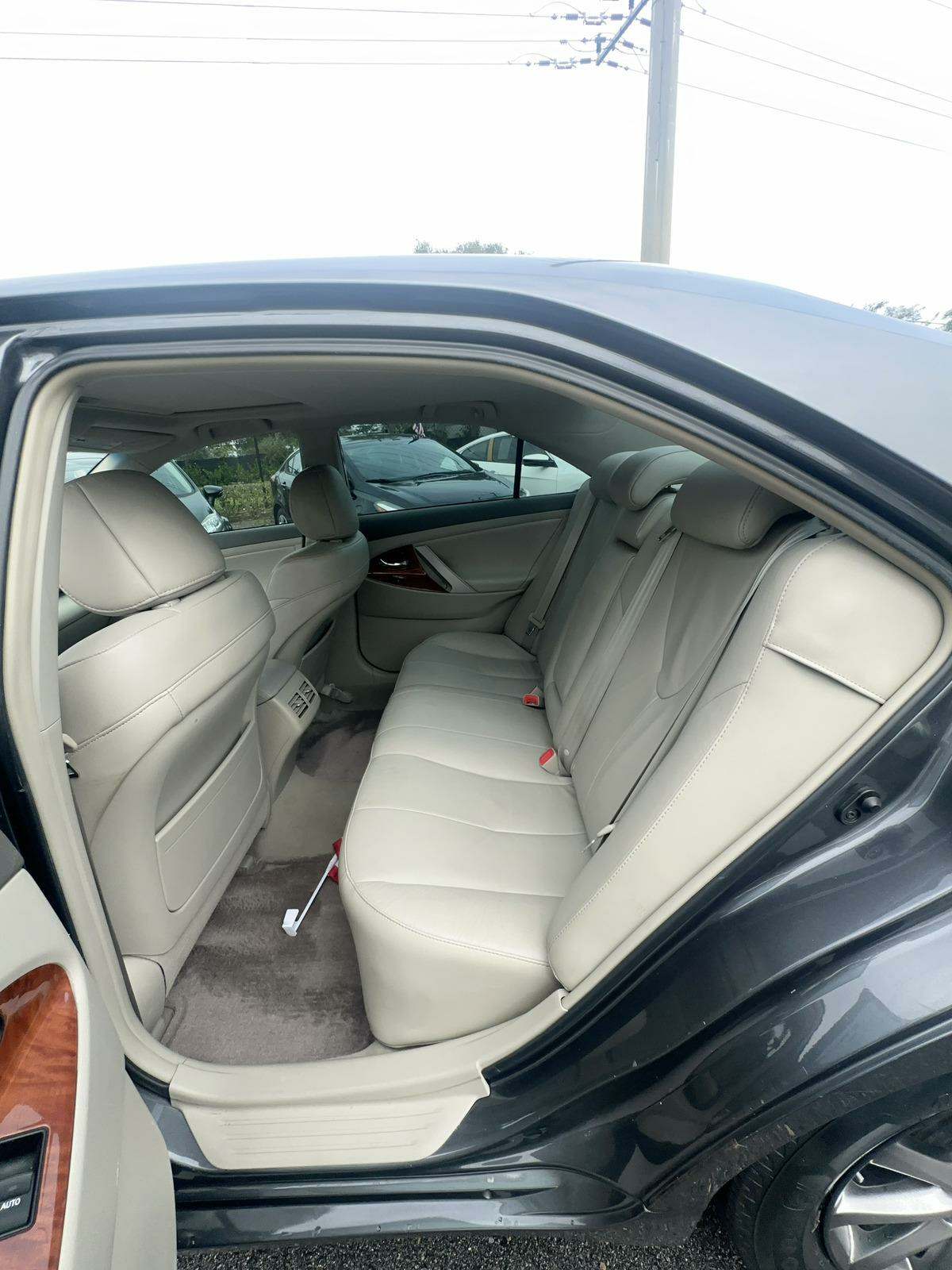 2011 Toyota Camry 4D SEDAN FWD