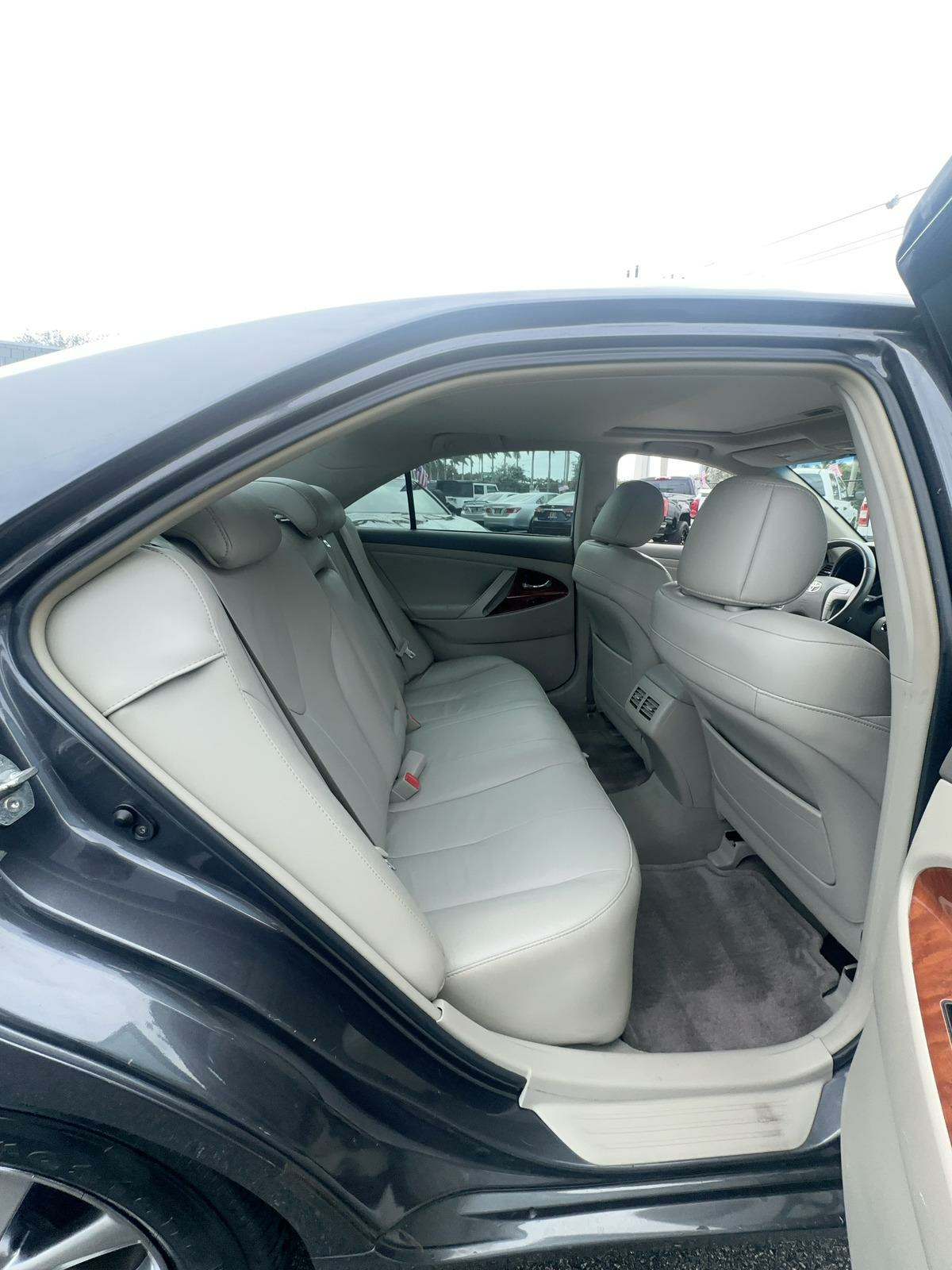 2011 Toyota Camry 4D SEDAN FWD