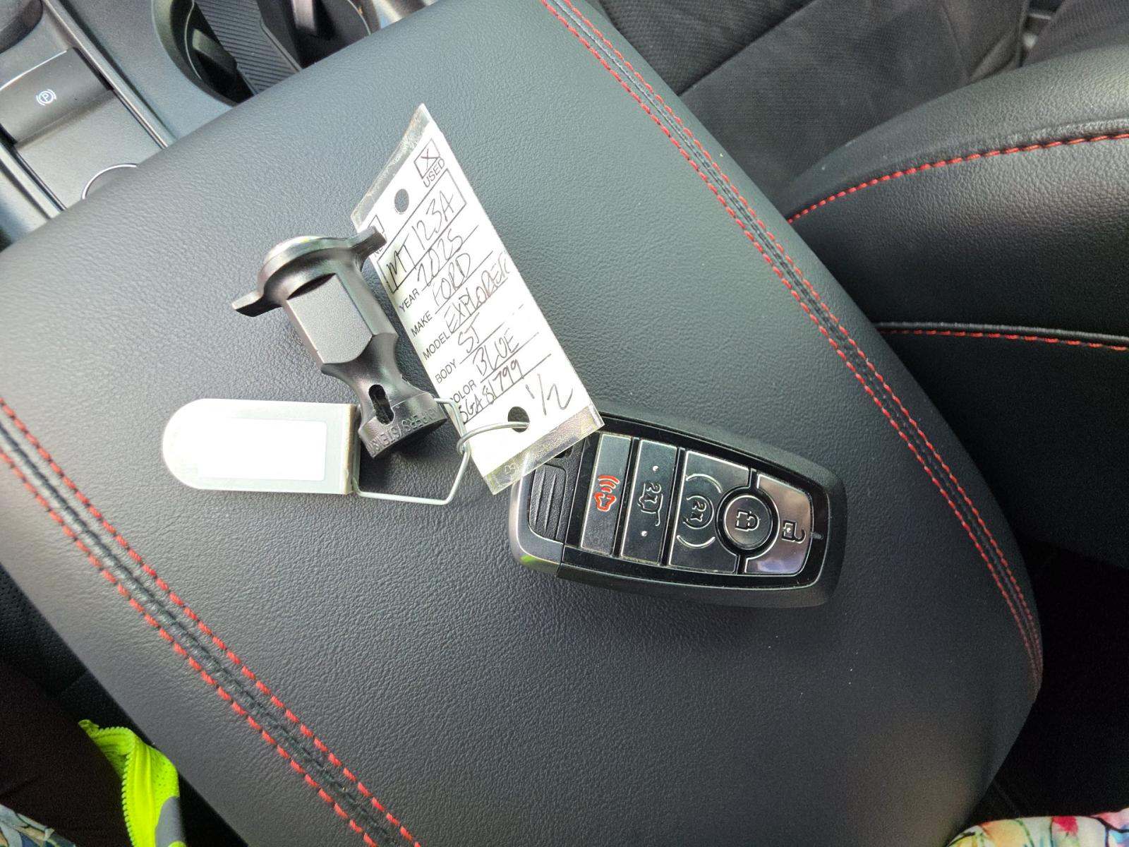 FORD EXPLORER - 8