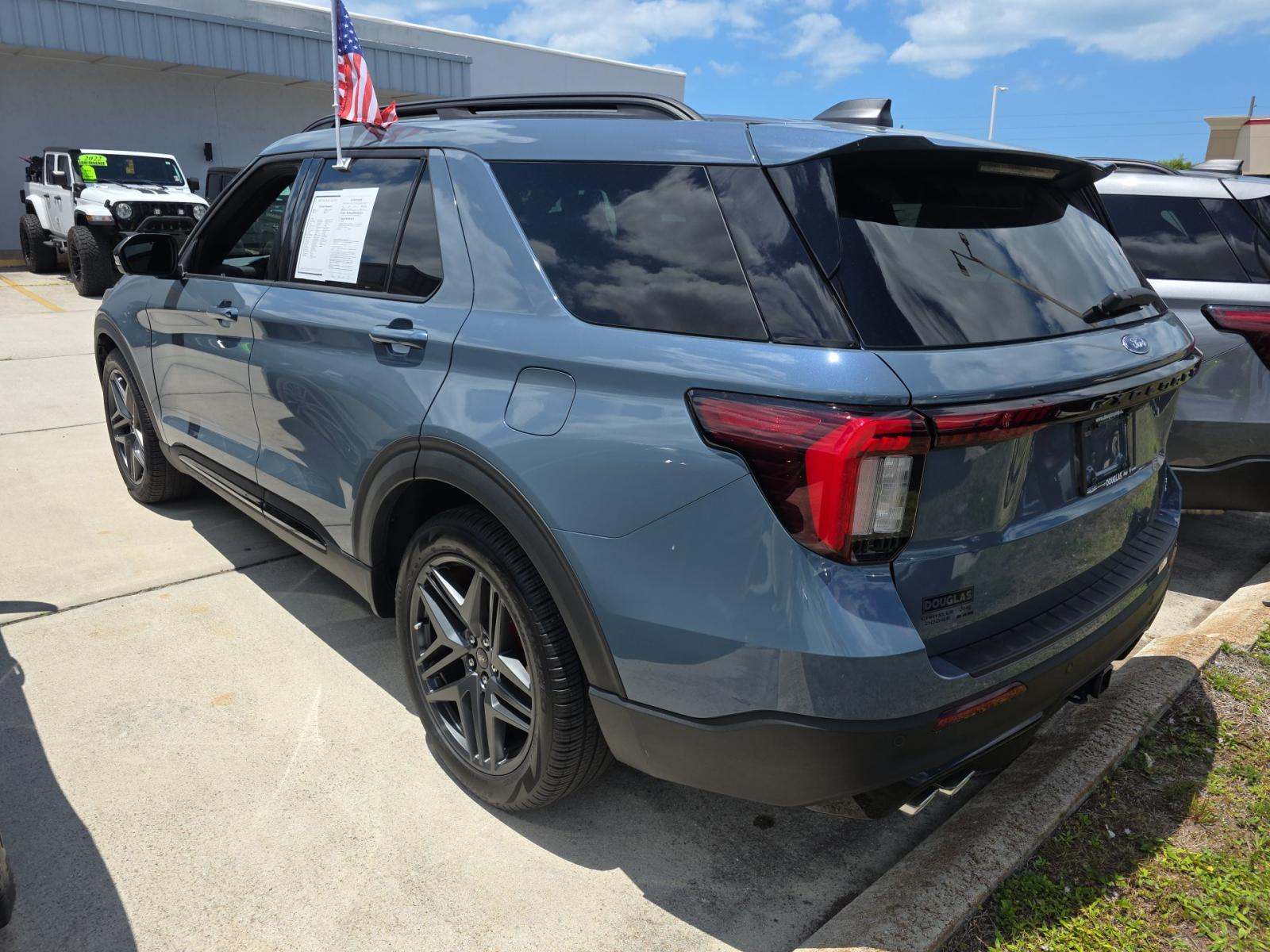 FORD EXPLORER - 2