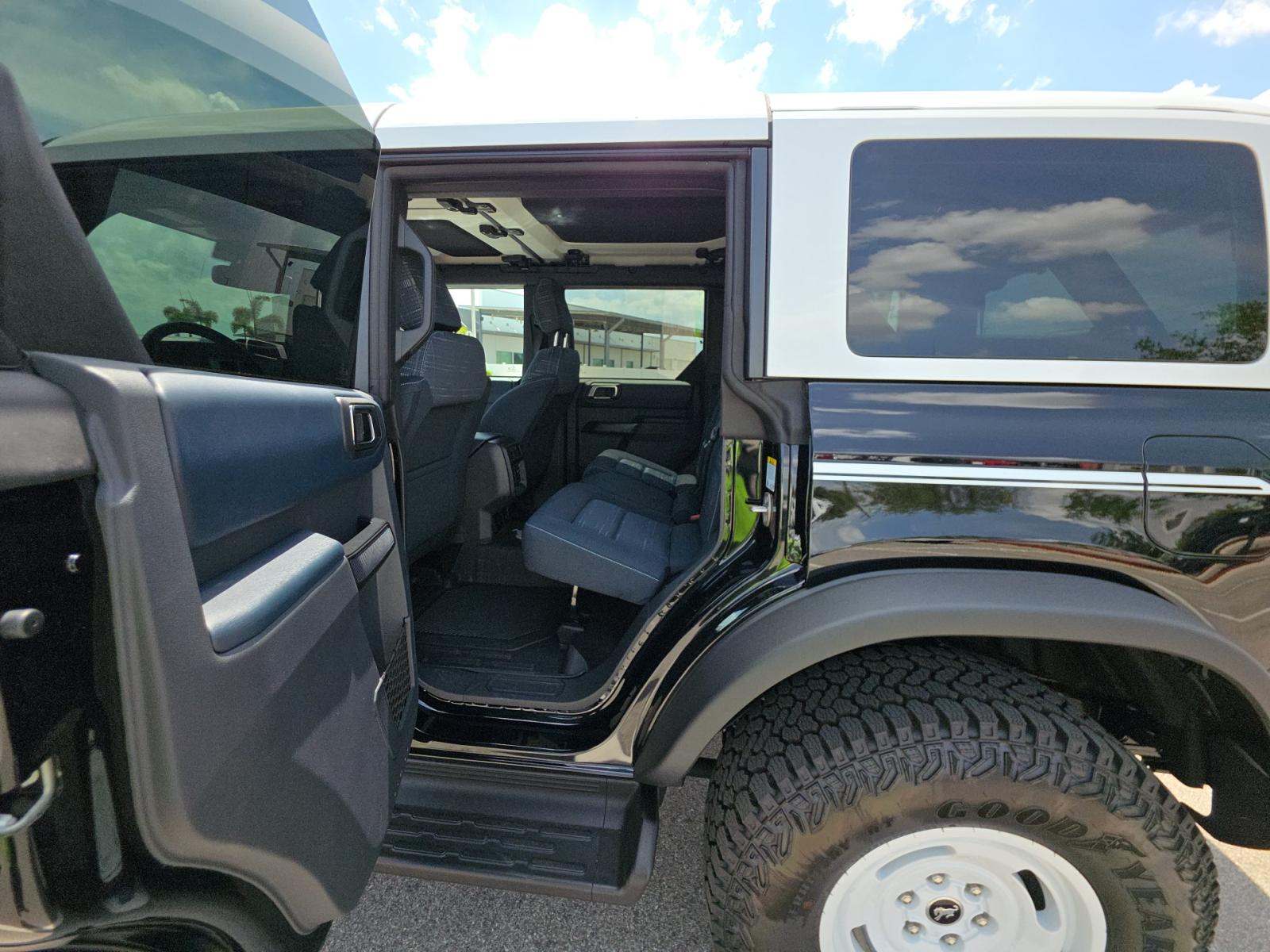 FORD BRONCO - 9