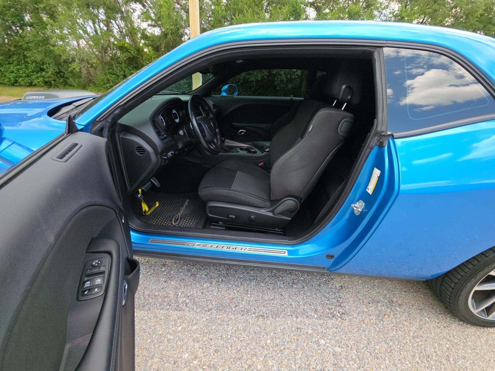 DODGE CHALLENGER - 2