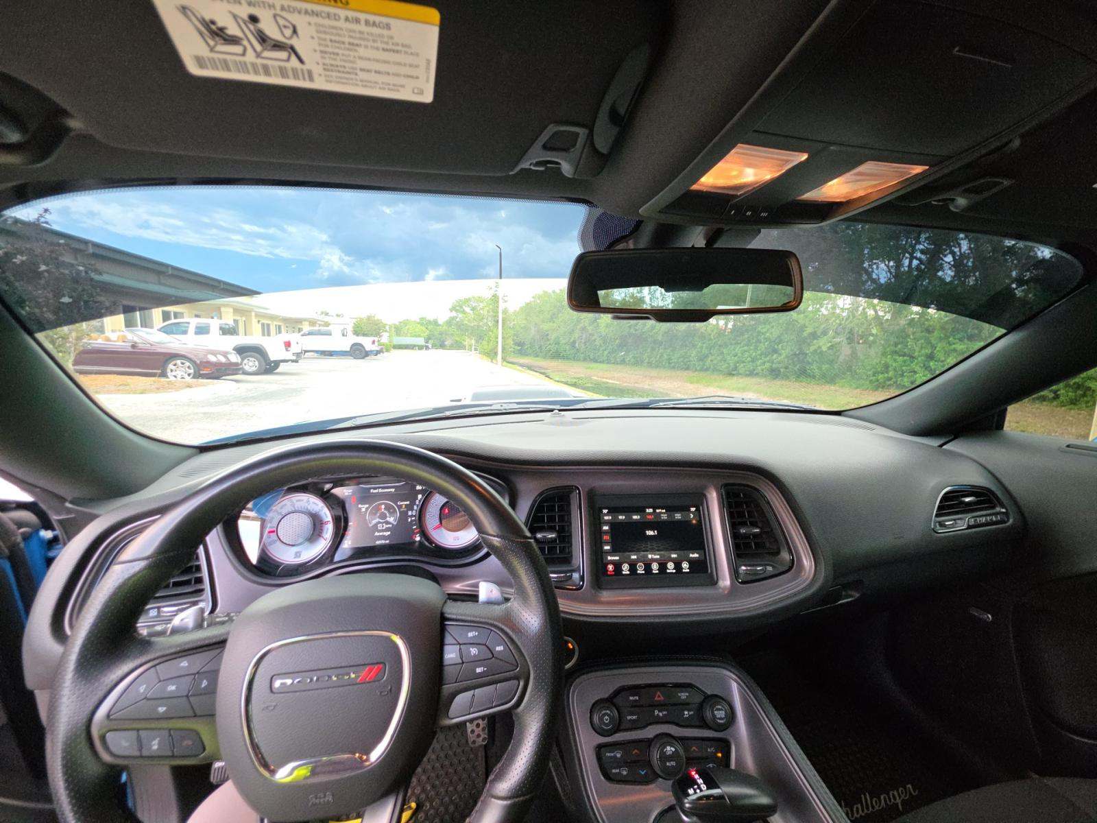 DODGE CHALLENGER - 6