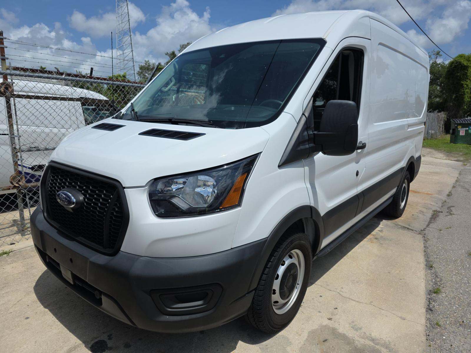 FORD TRANSIT 150 - 1