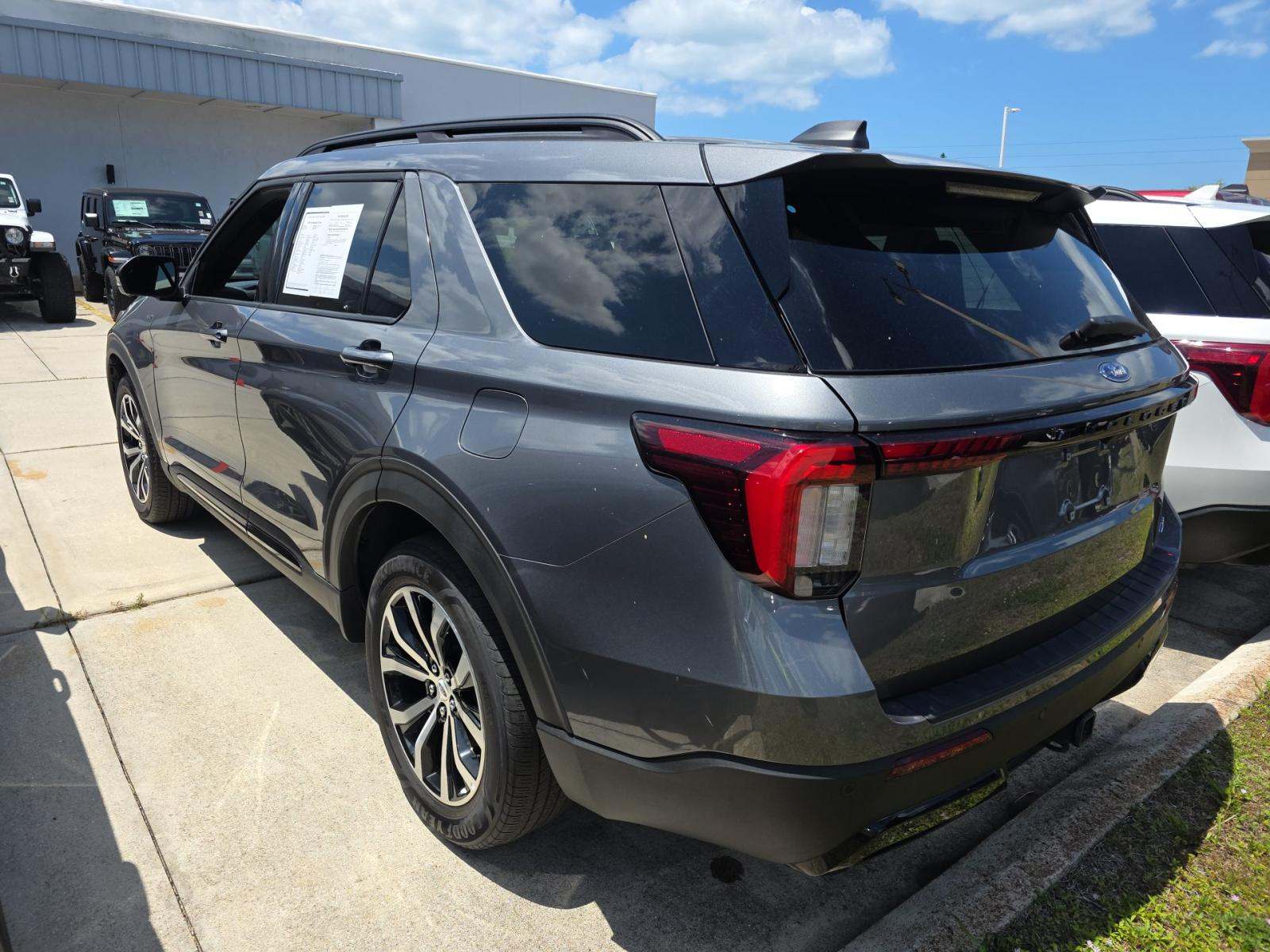 FORD EXPLORER - 2