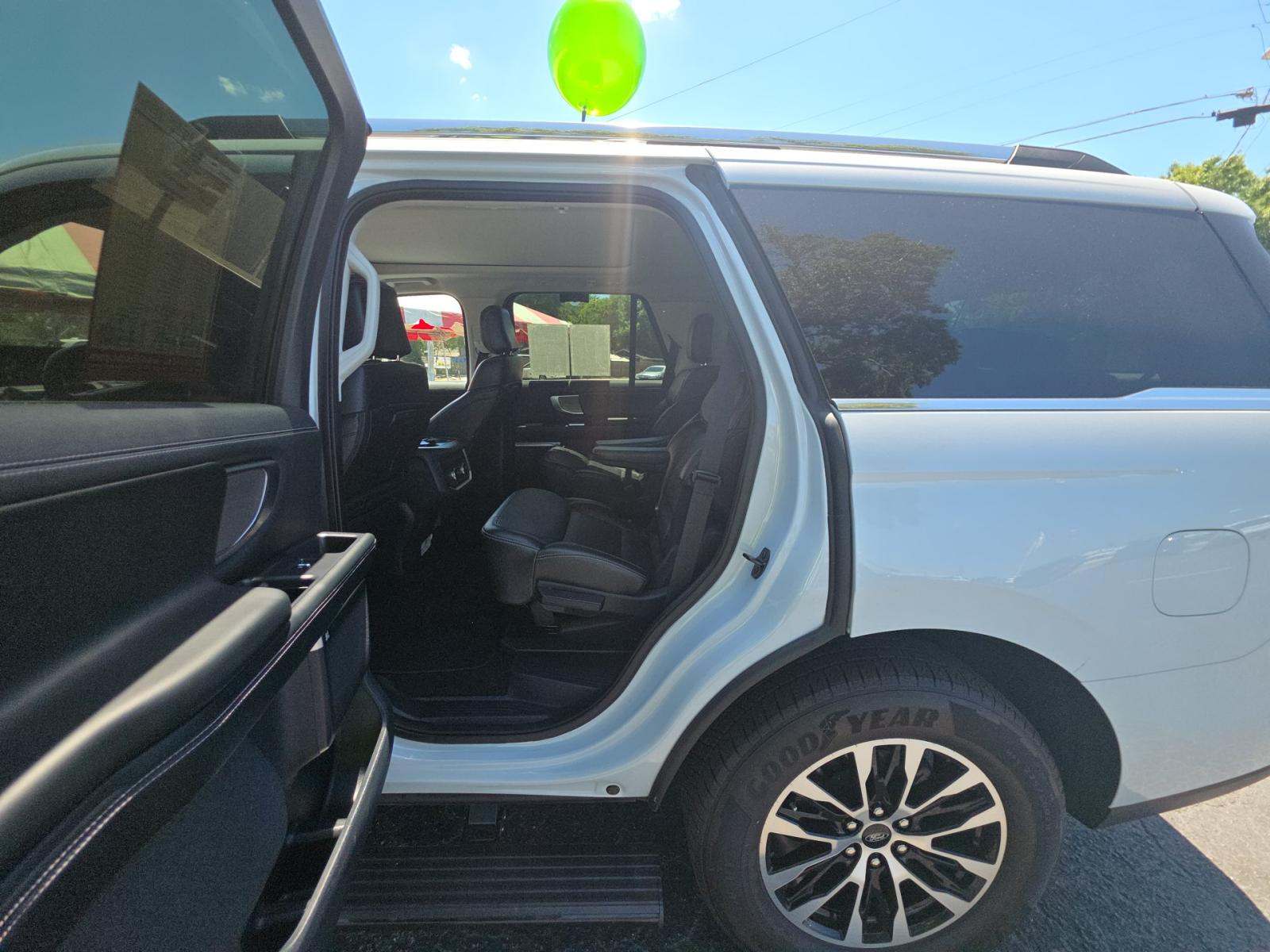 FORD EXPEDITION - 9