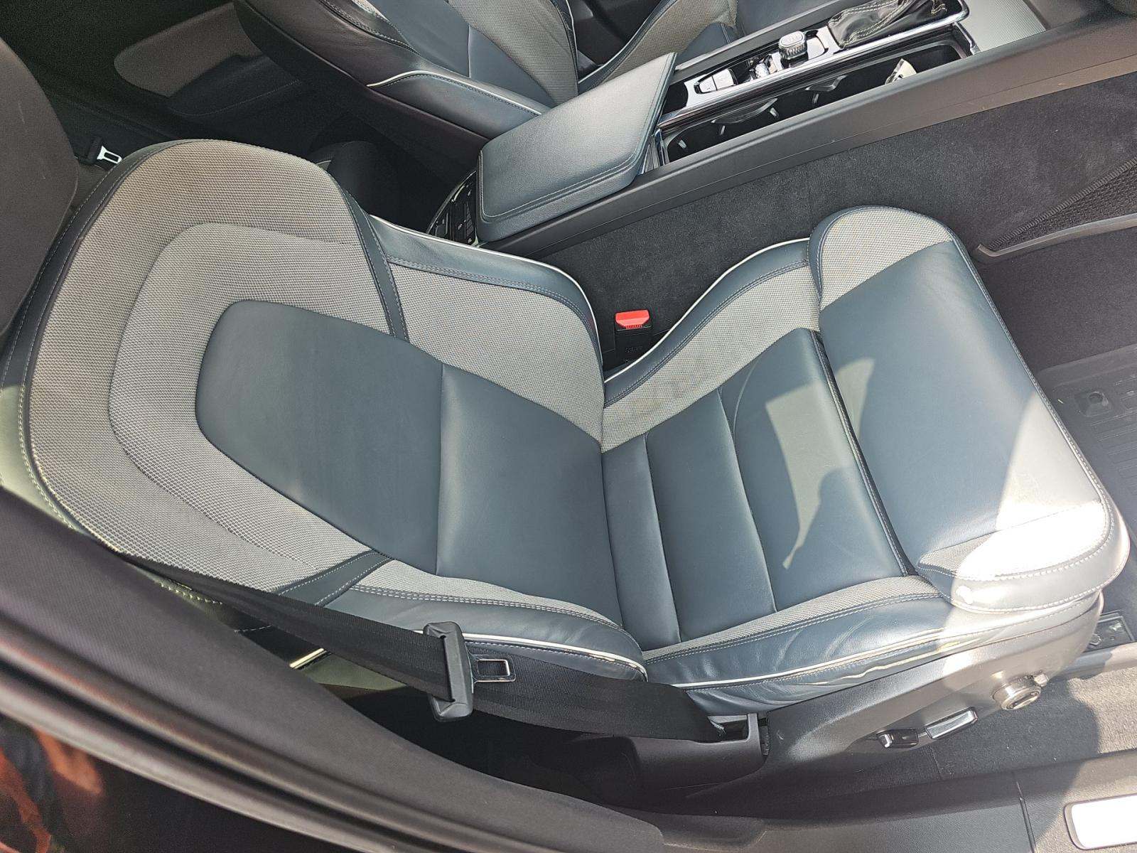2020 Volvo XC60 T6 R-Design AWD
