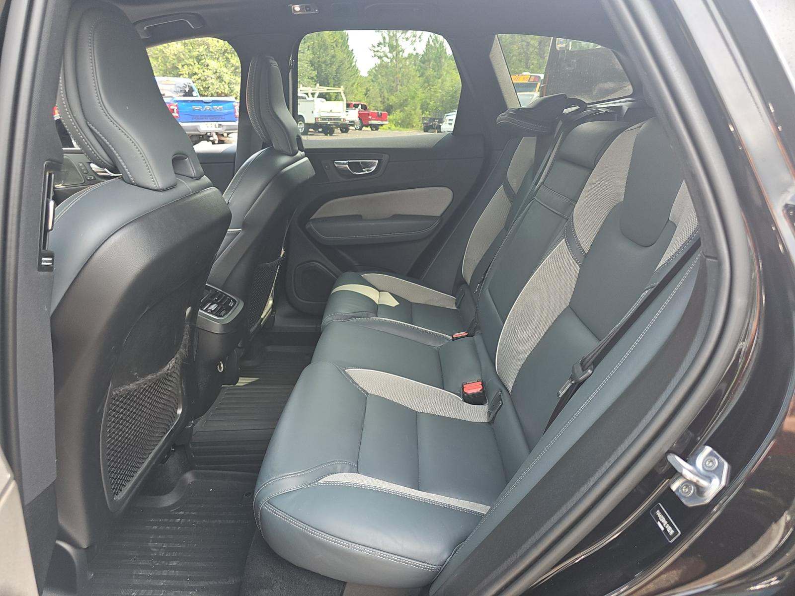 2020 Volvo XC60 T6 R-Design AWD