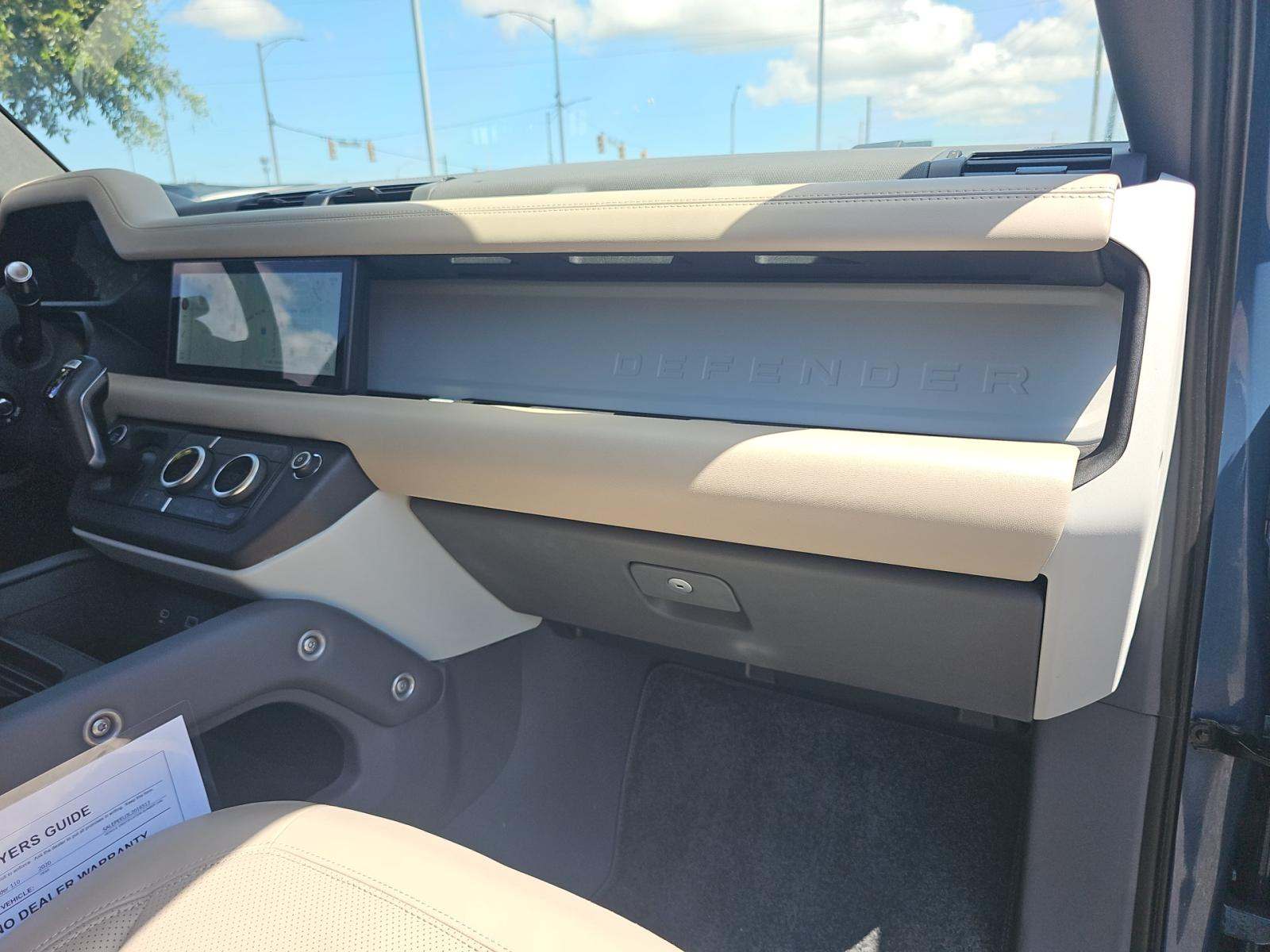 2020 Land Rover Defender 110 SE AWD