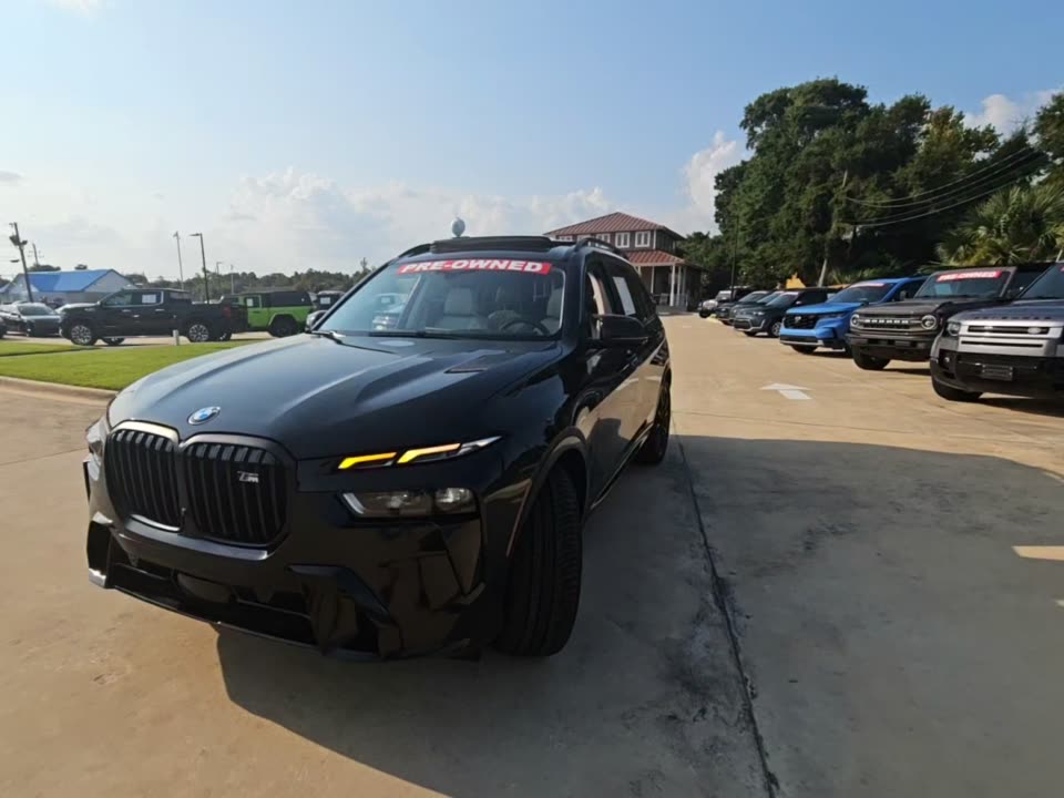 2024 BMW X7 M60i AWD