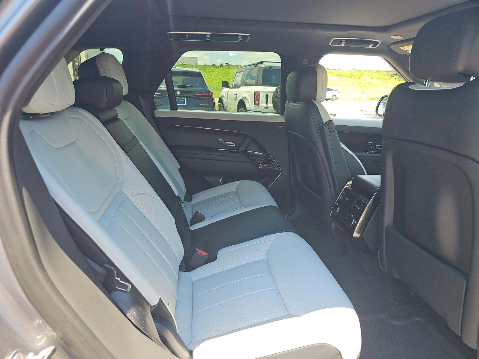 2024 Land Rover Range Rover Sport Plug-In Hybrid Autobiography AWD