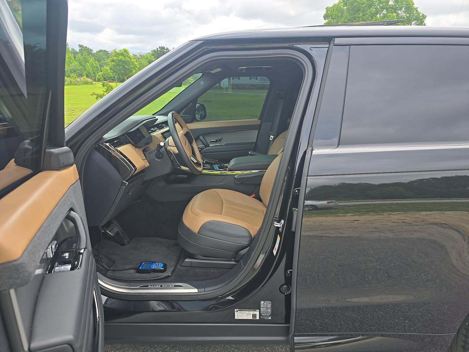 2024 Land Rover Range Rover Sport Dynamic SE AWD