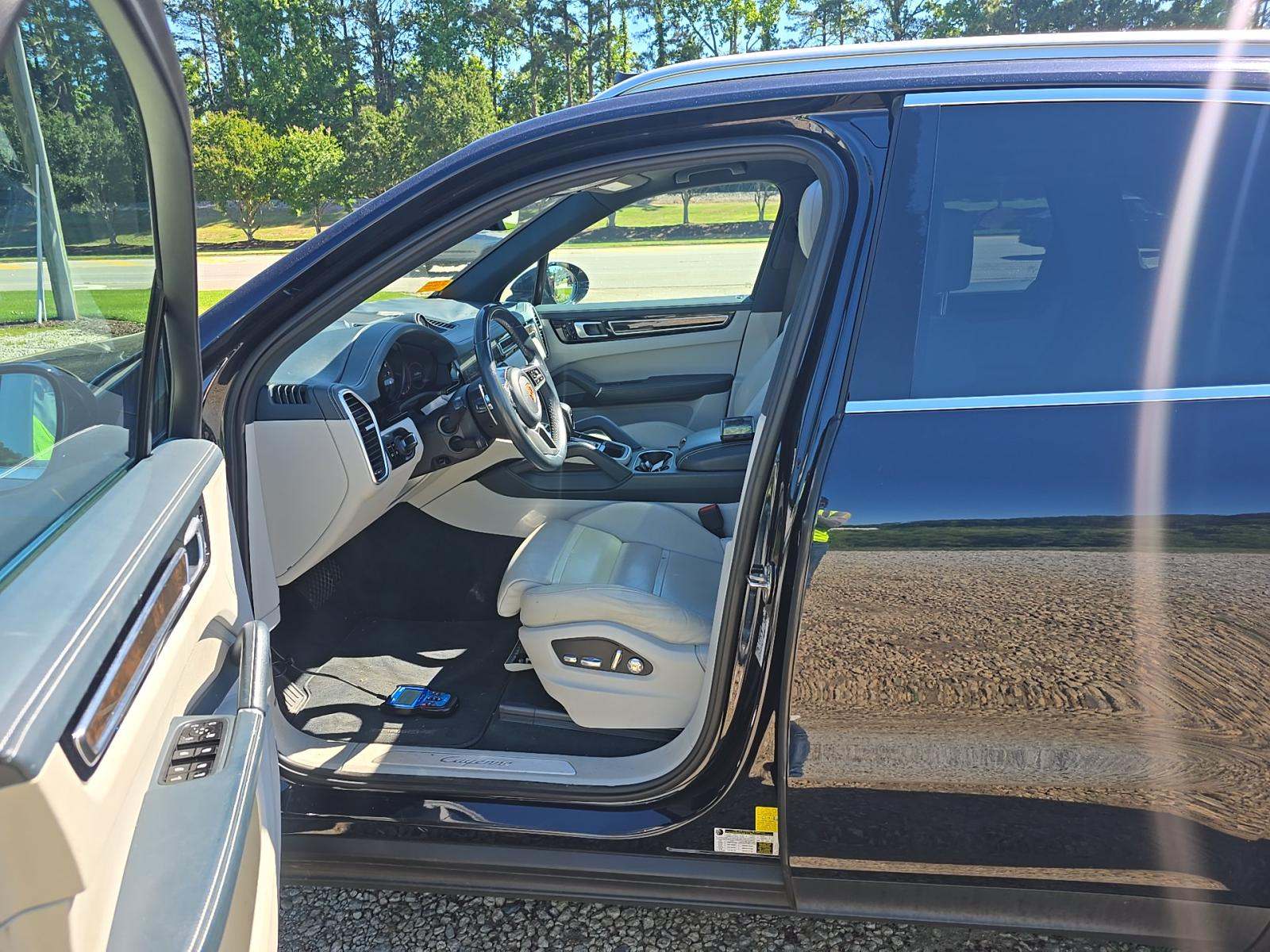 PORSCHE CAYENNE - 2