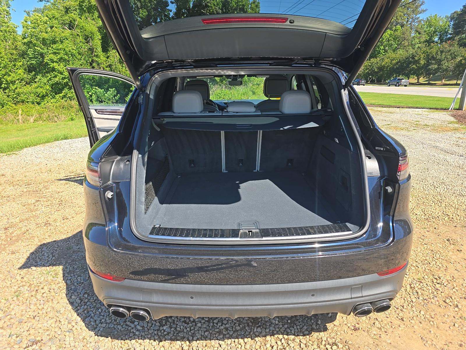 PORSCHE CAYENNE - 10