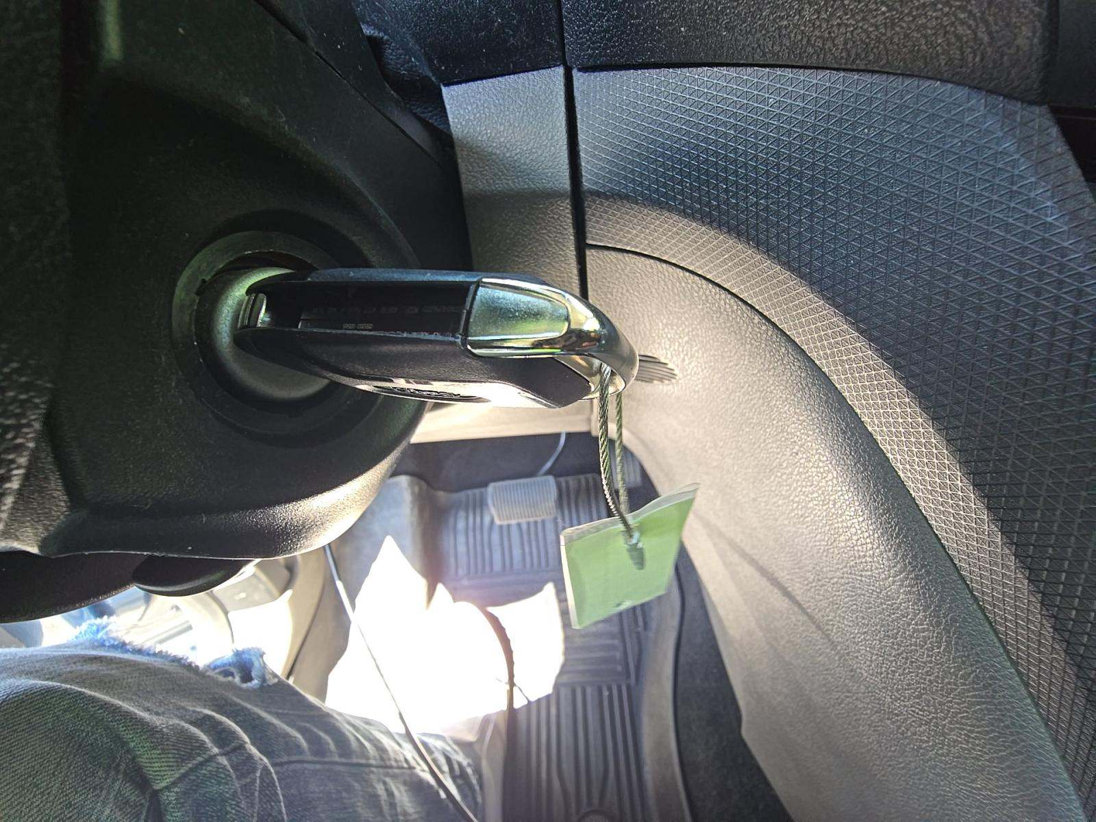 FORD TRANSIT CONNECT - 4
