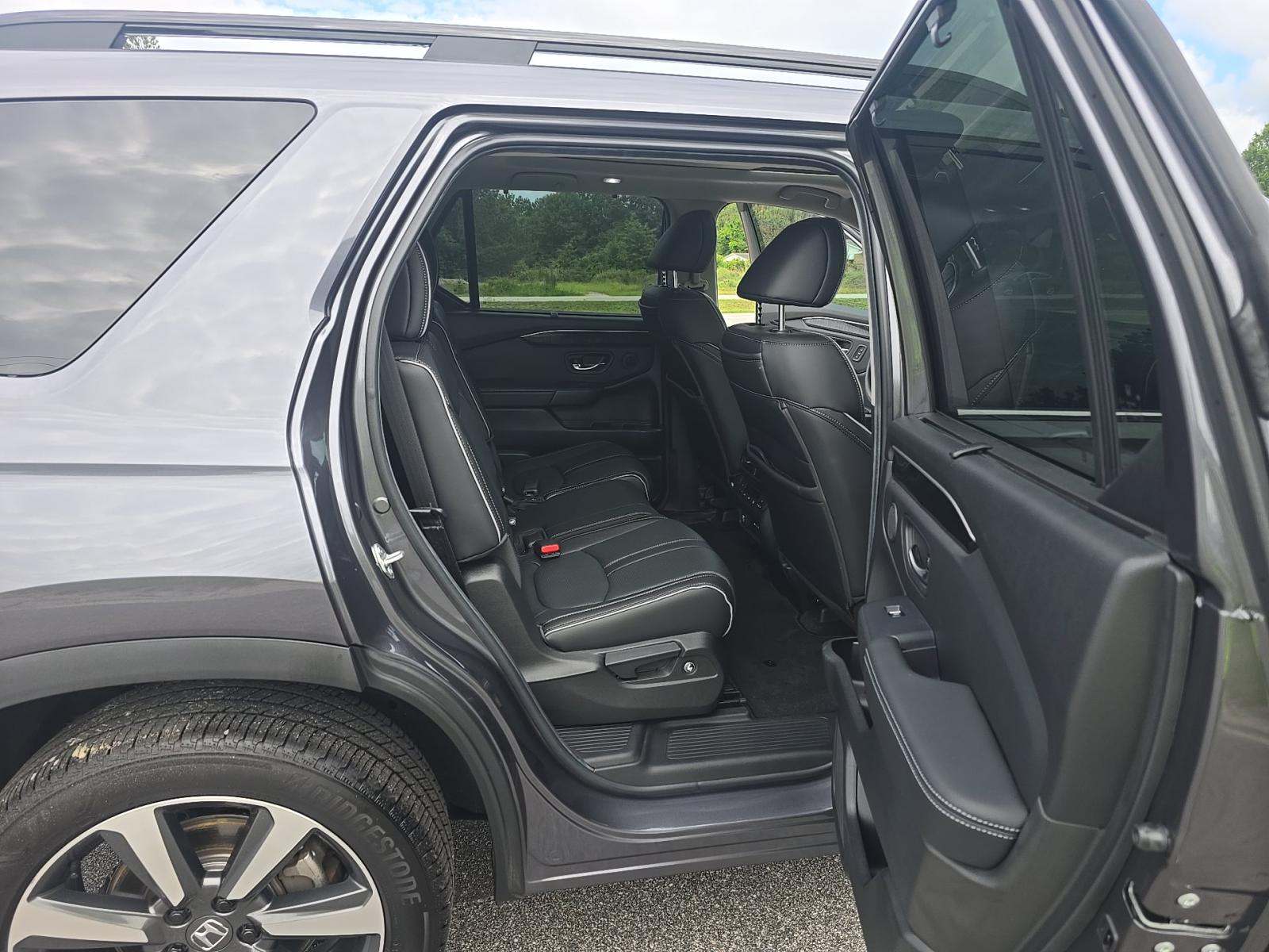 2025 Honda Pilot Elite AWD