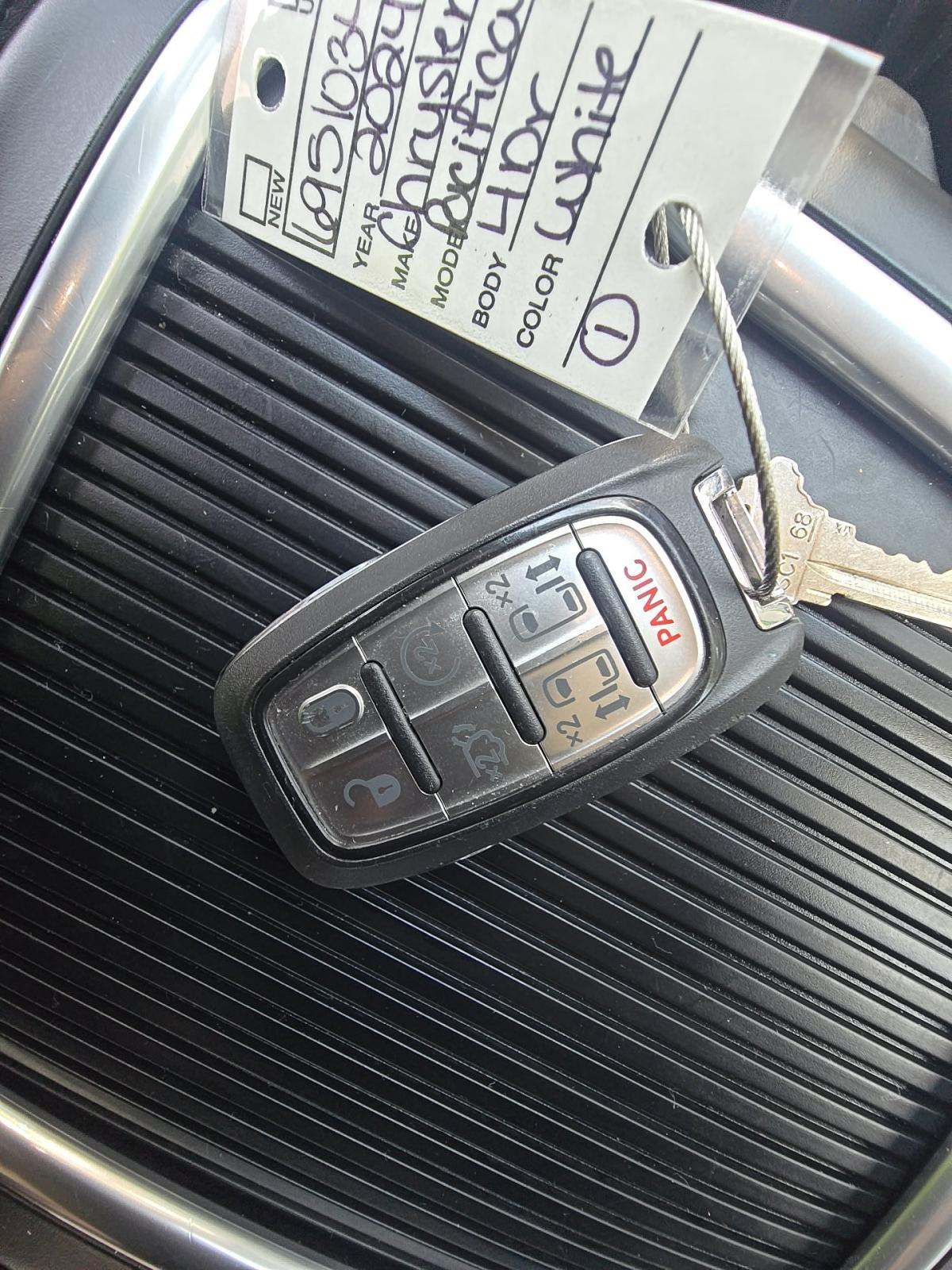 2024 Chrysler Pacifica Touring L FWD