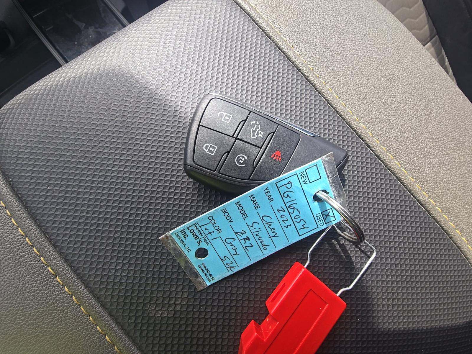 CHEVROLET SILVERADO - 4