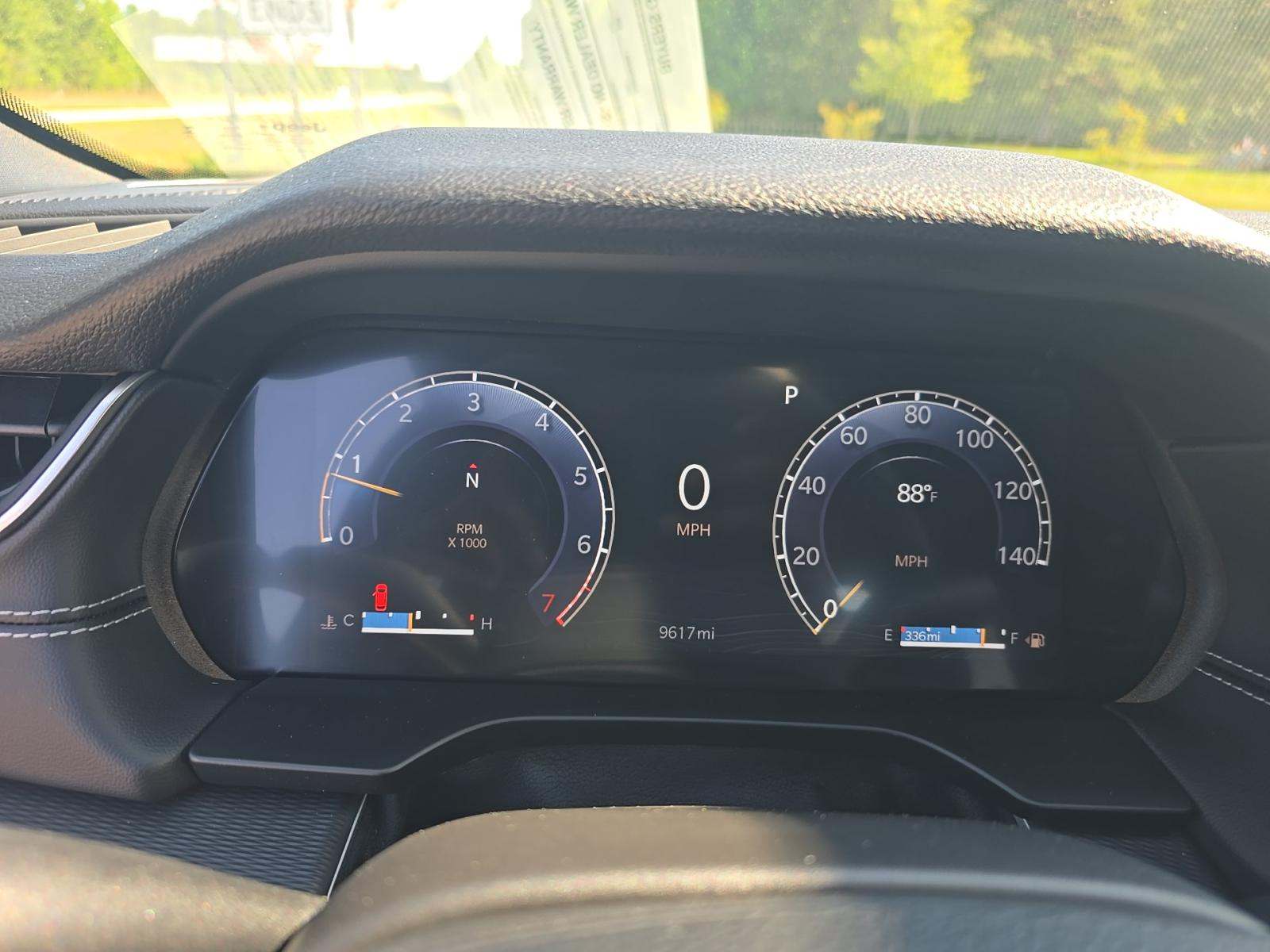 2024 Jeep Grand Cherokee Laredo RWD