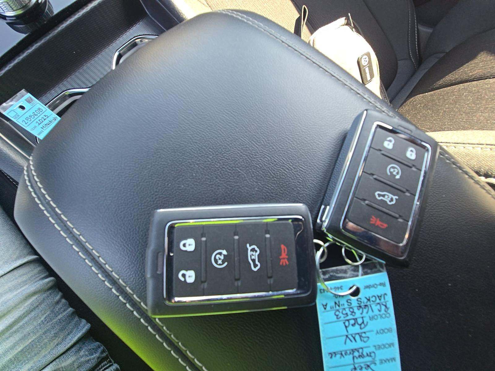 2024 Jeep Grand Cherokee Laredo RWD