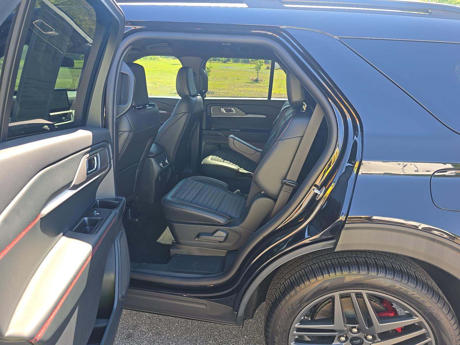 FORD EXPLORER - 9