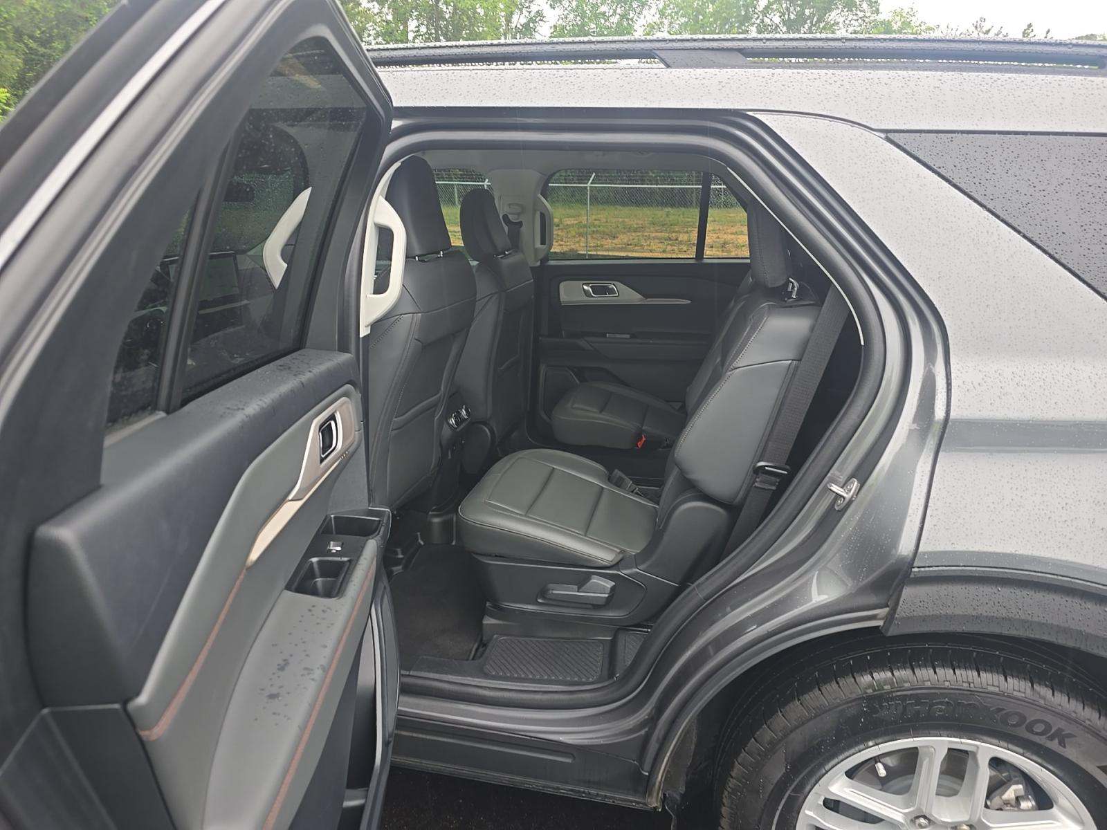 FORD EXPLORER - 9