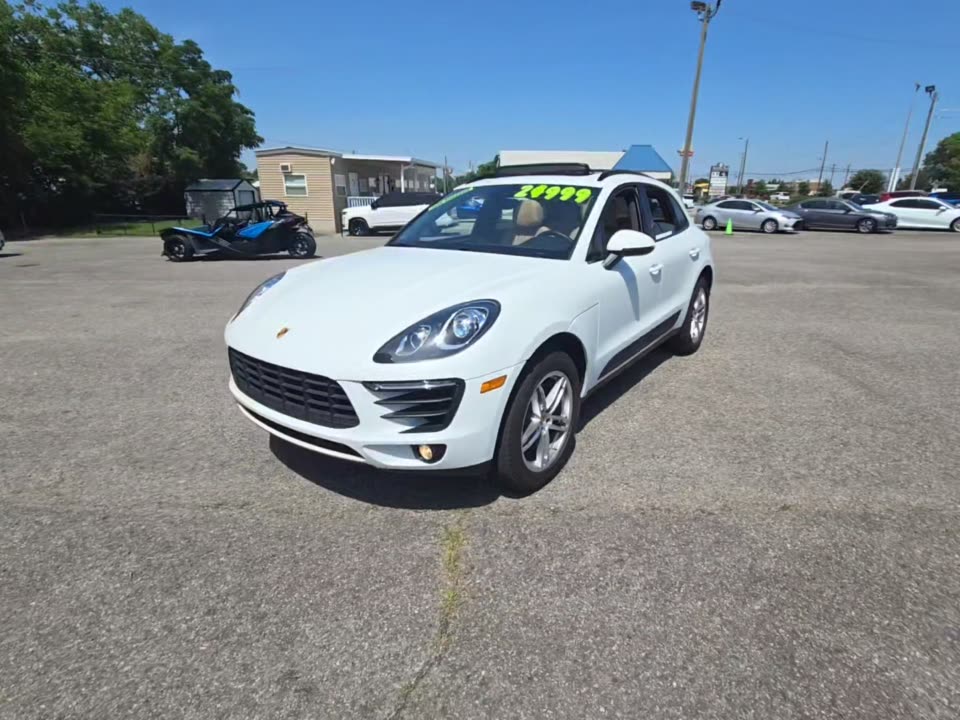 2017 Porsche Macan Base AWD