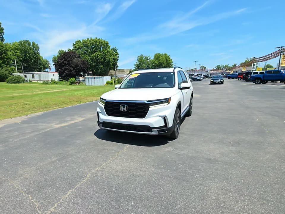 2025 Honda Pilot Touring AWD