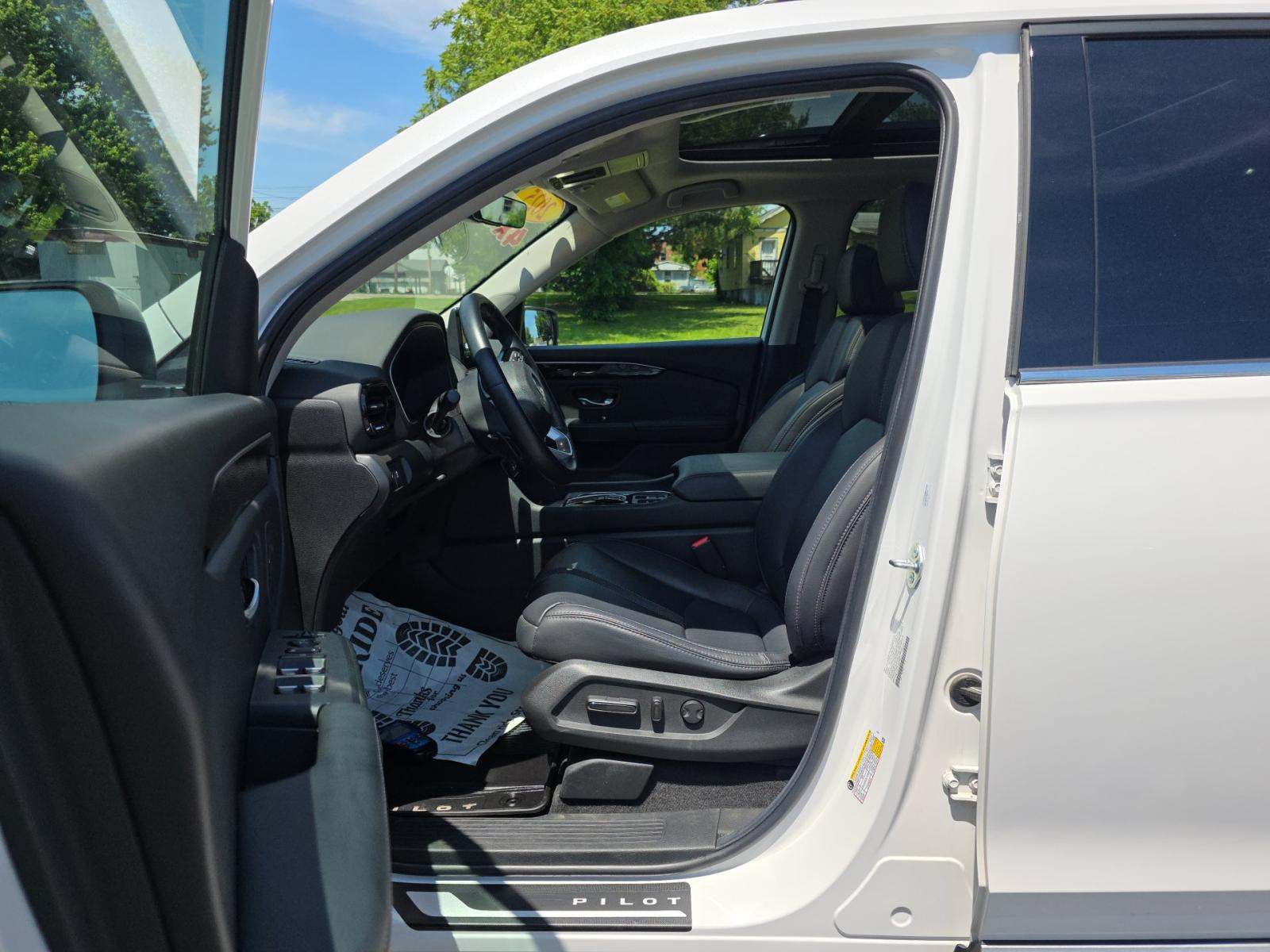 2025 Honda Pilot Touring AWD