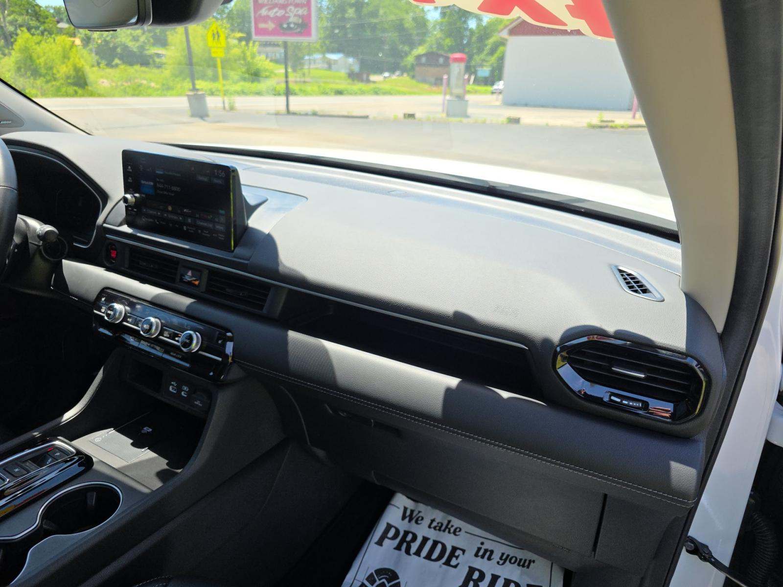 2025 Honda Pilot Touring AWD