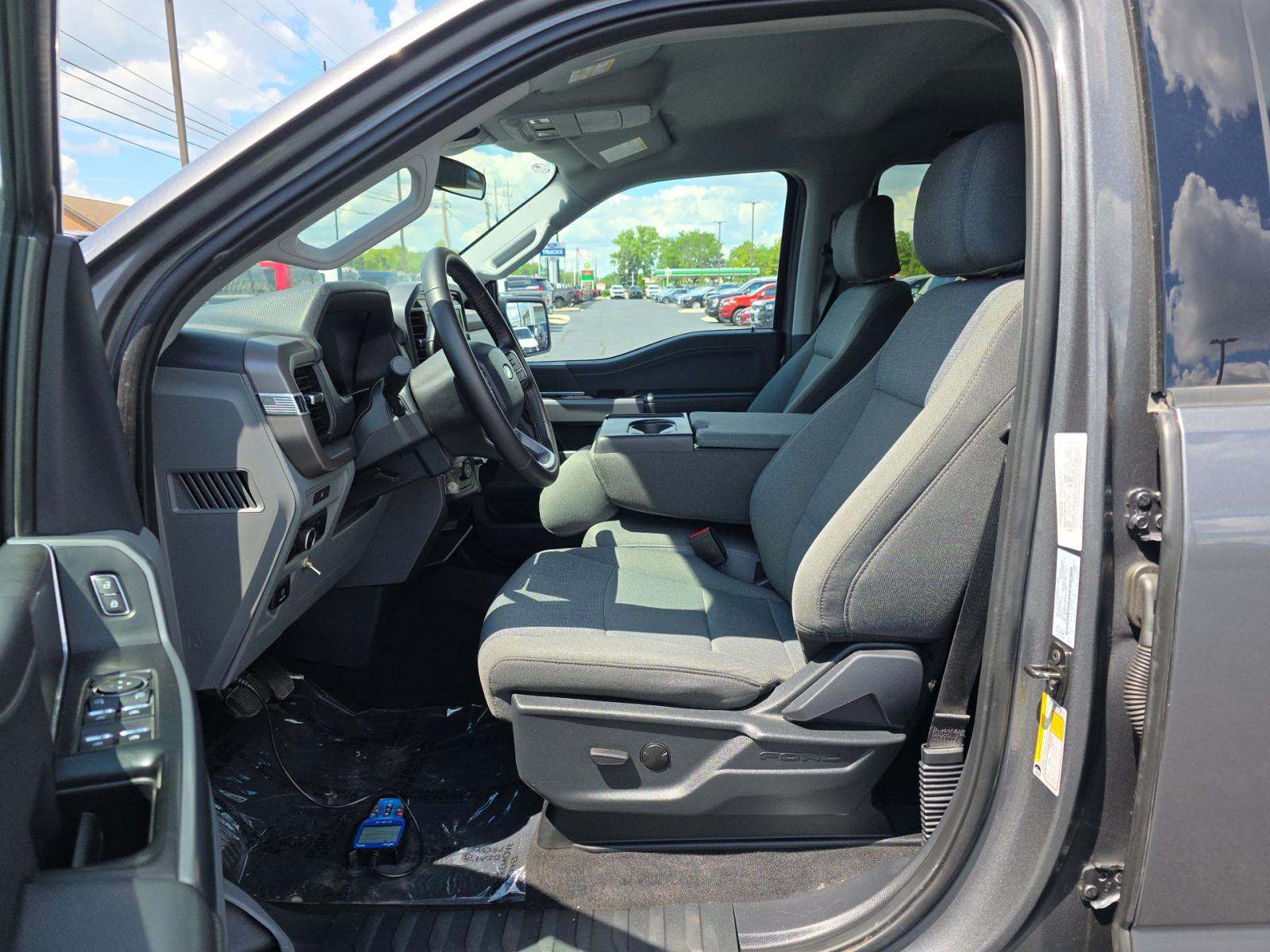 2025 Ford F-150 XLT AWD